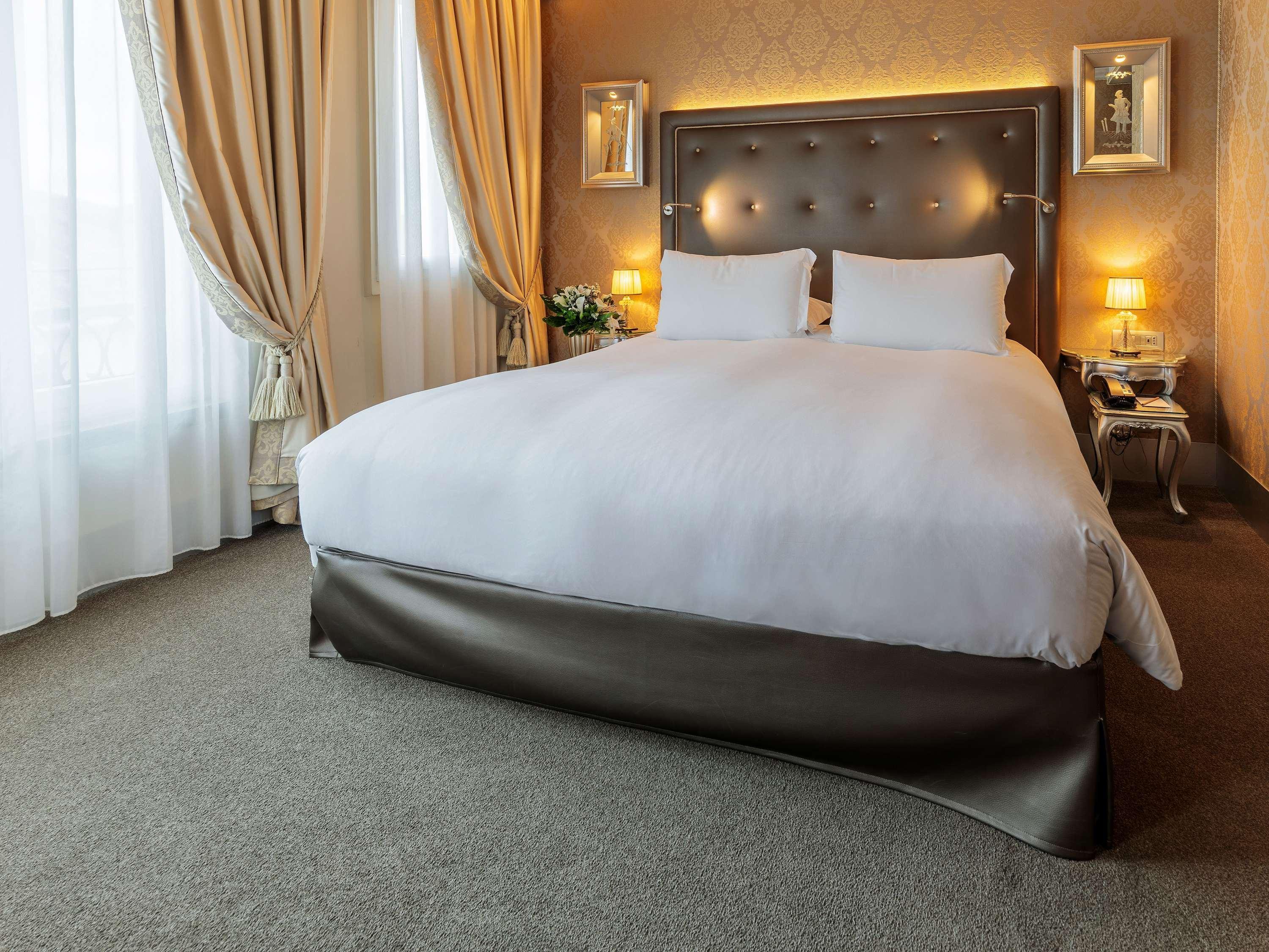 Double or Twin Superior King Bed