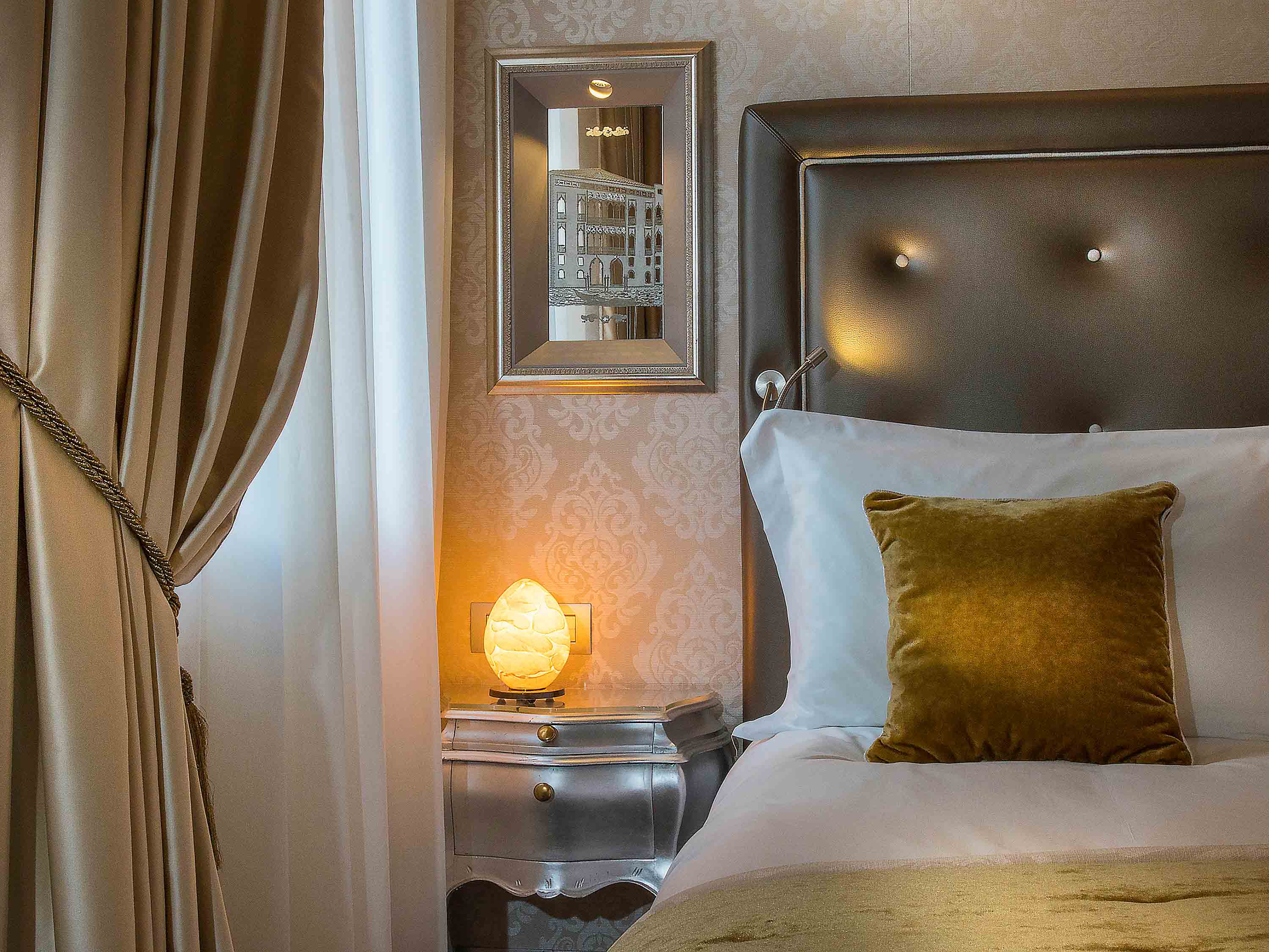 Double Superior King Bed