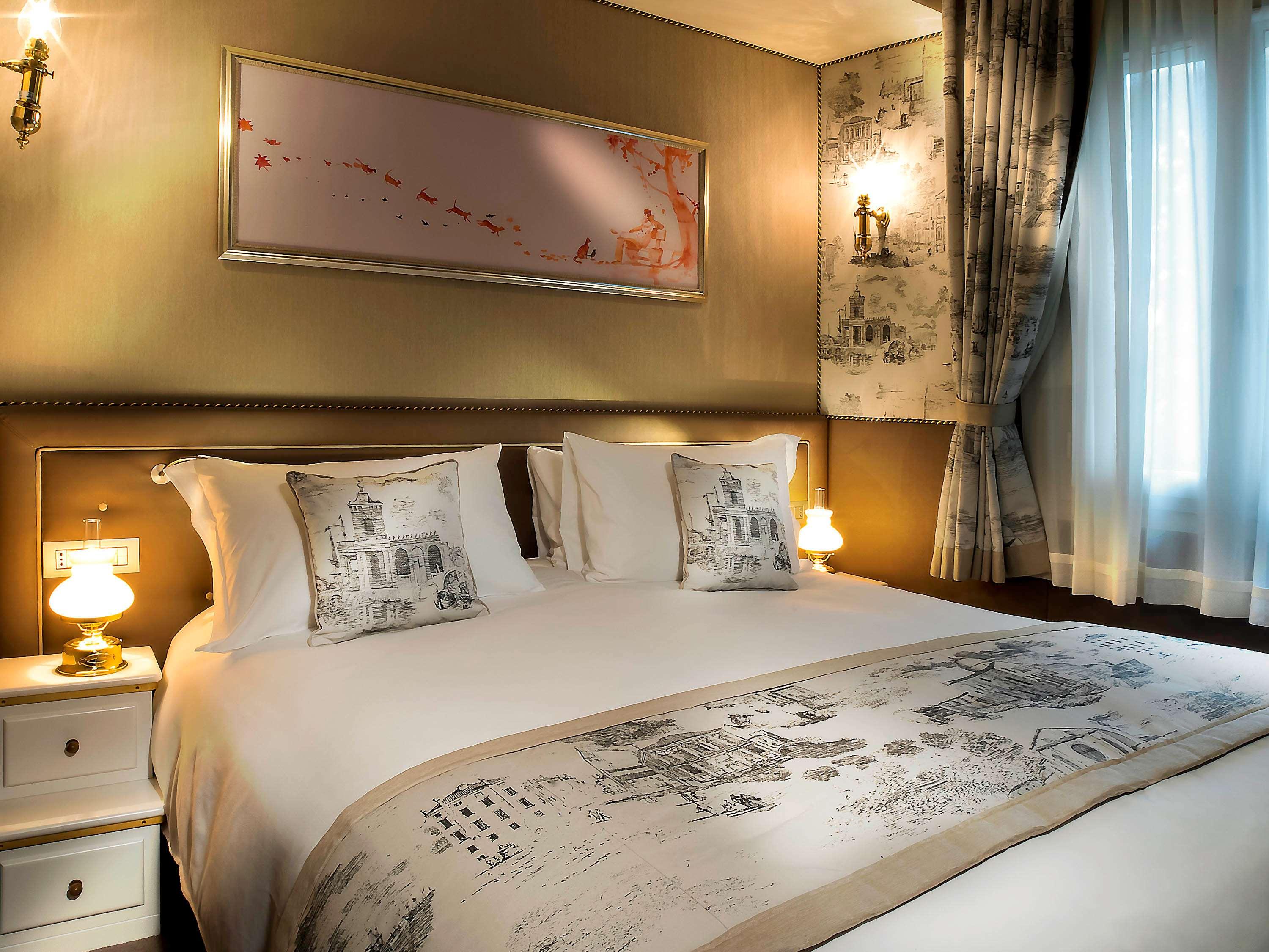 Double Superior King Bed