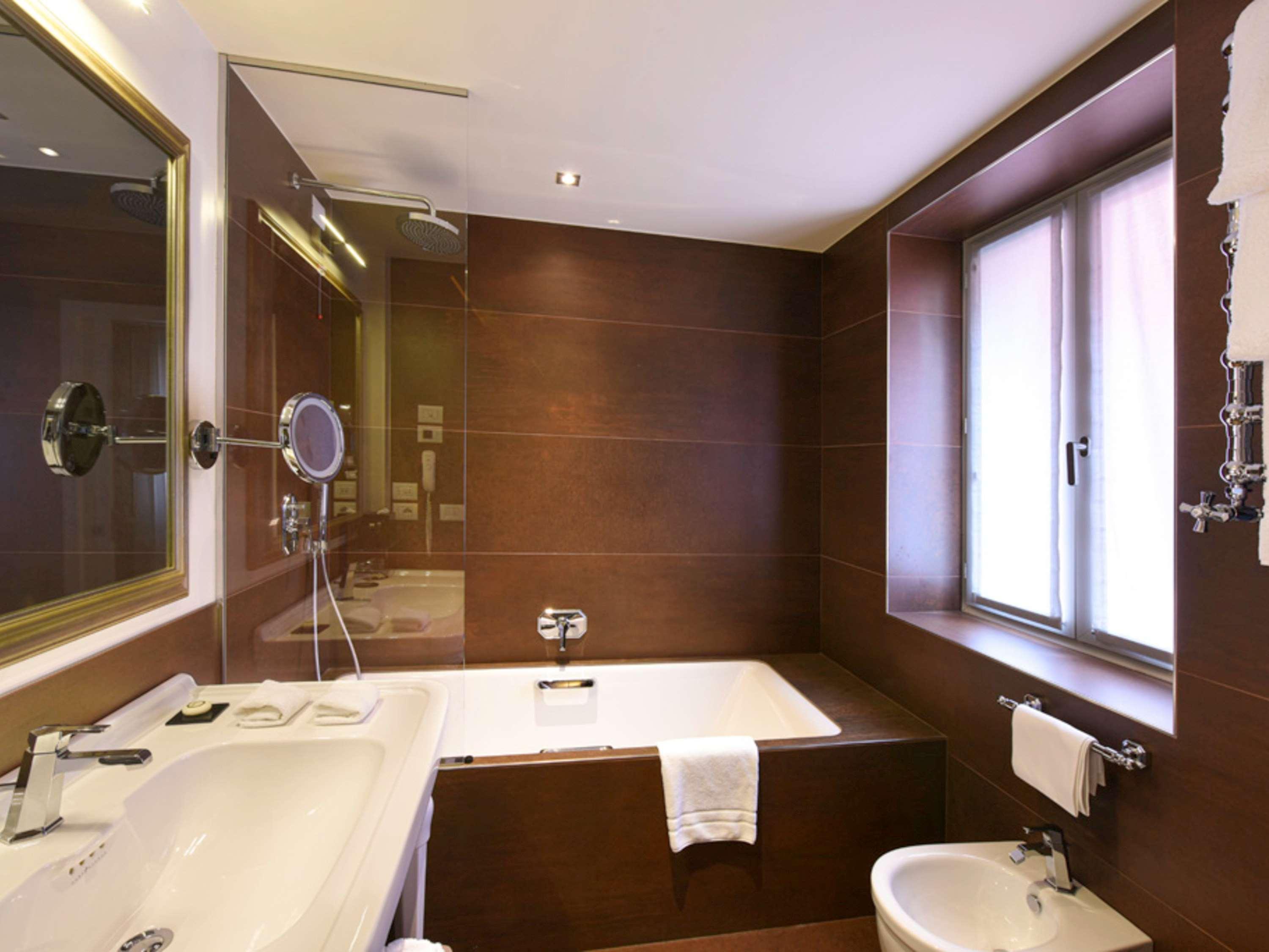 Triple Deluxe Canal View