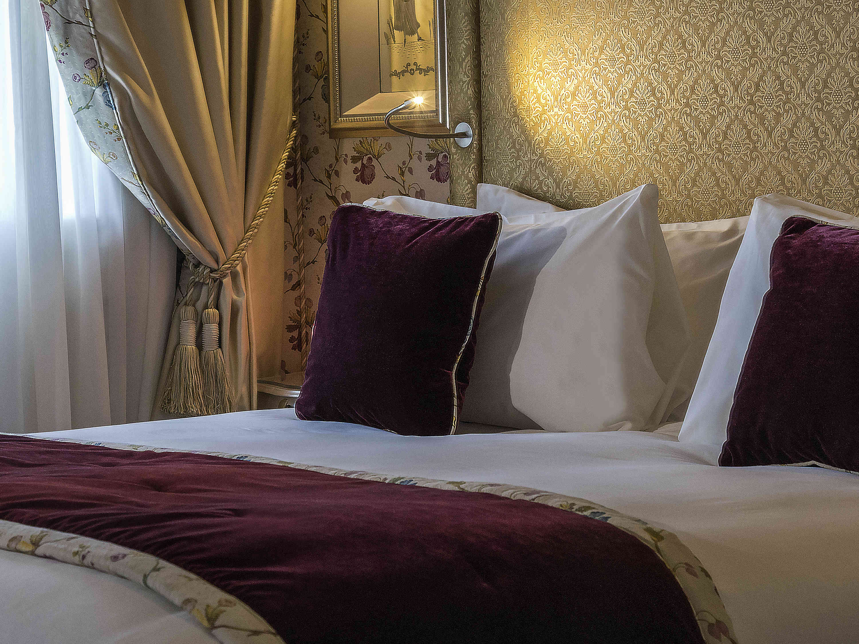 Double or Twin Deluxe Canal View