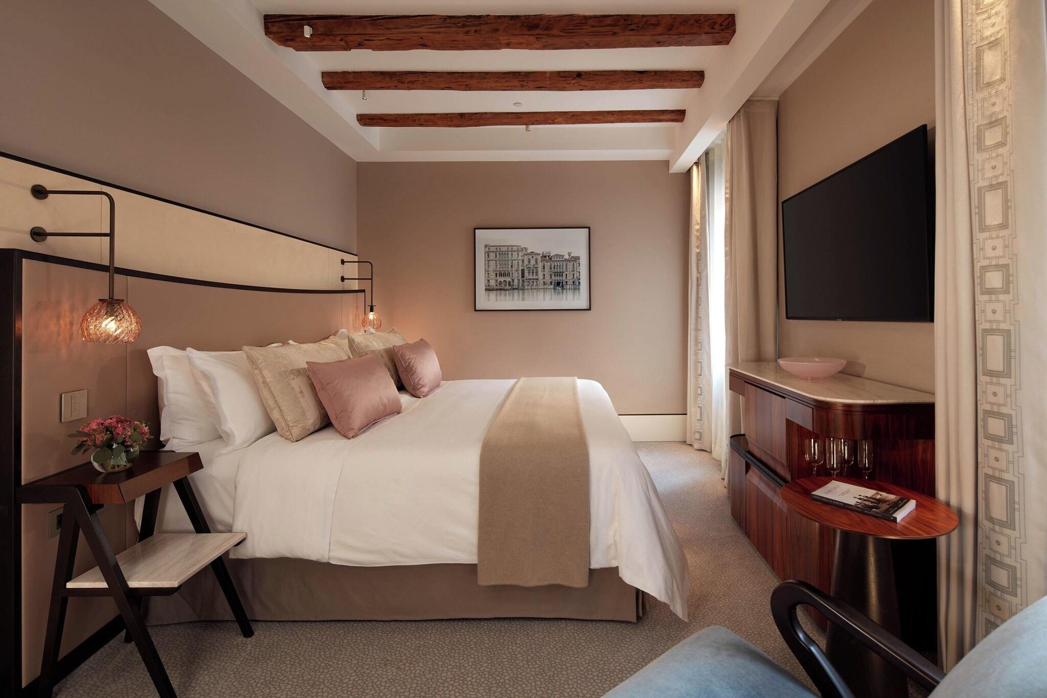 Double Deluxe Superior