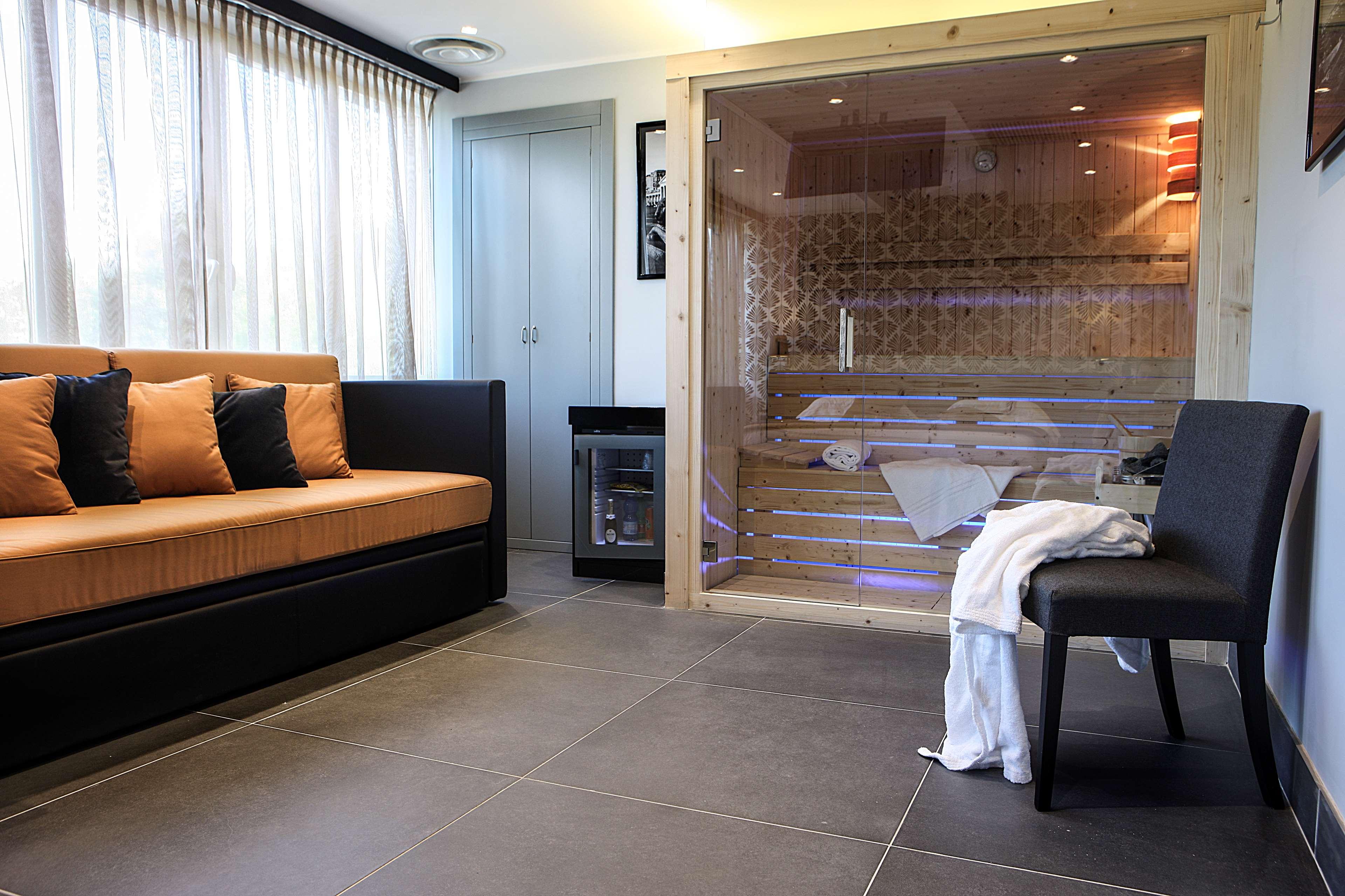 Quadruple Deluxe King Bed