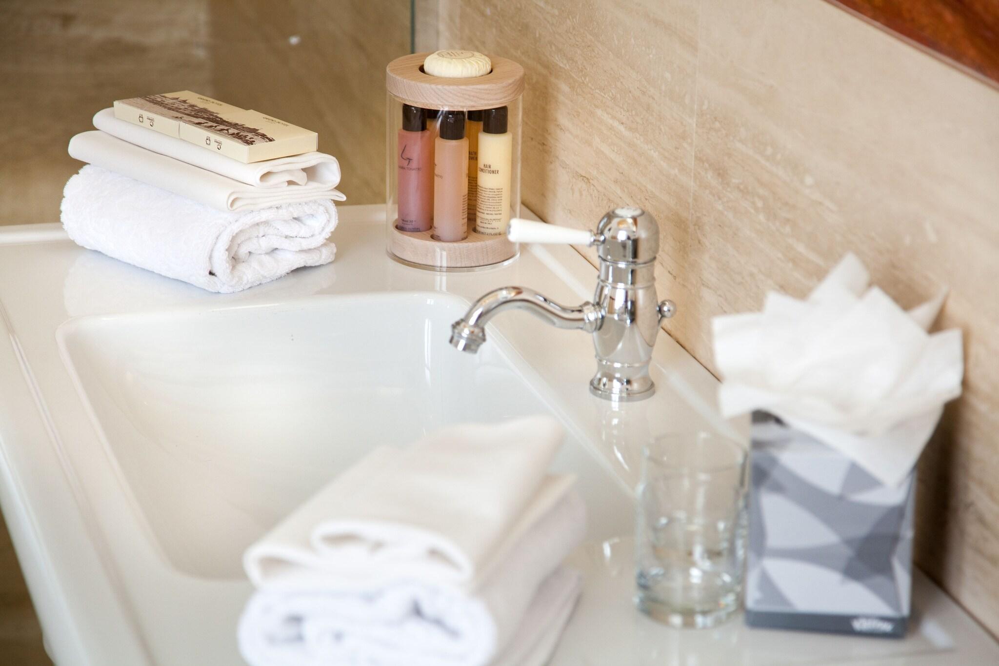 Family Room Three Beds