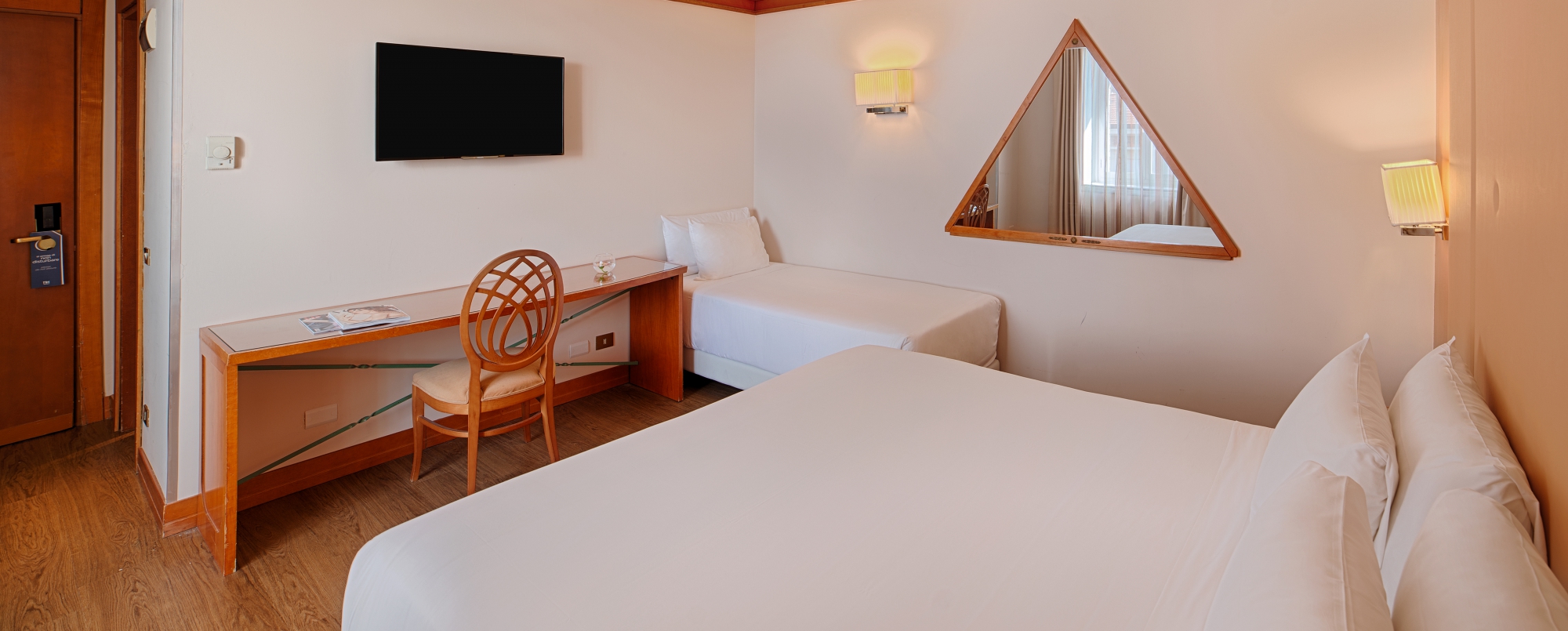 Family Room Capacity 4