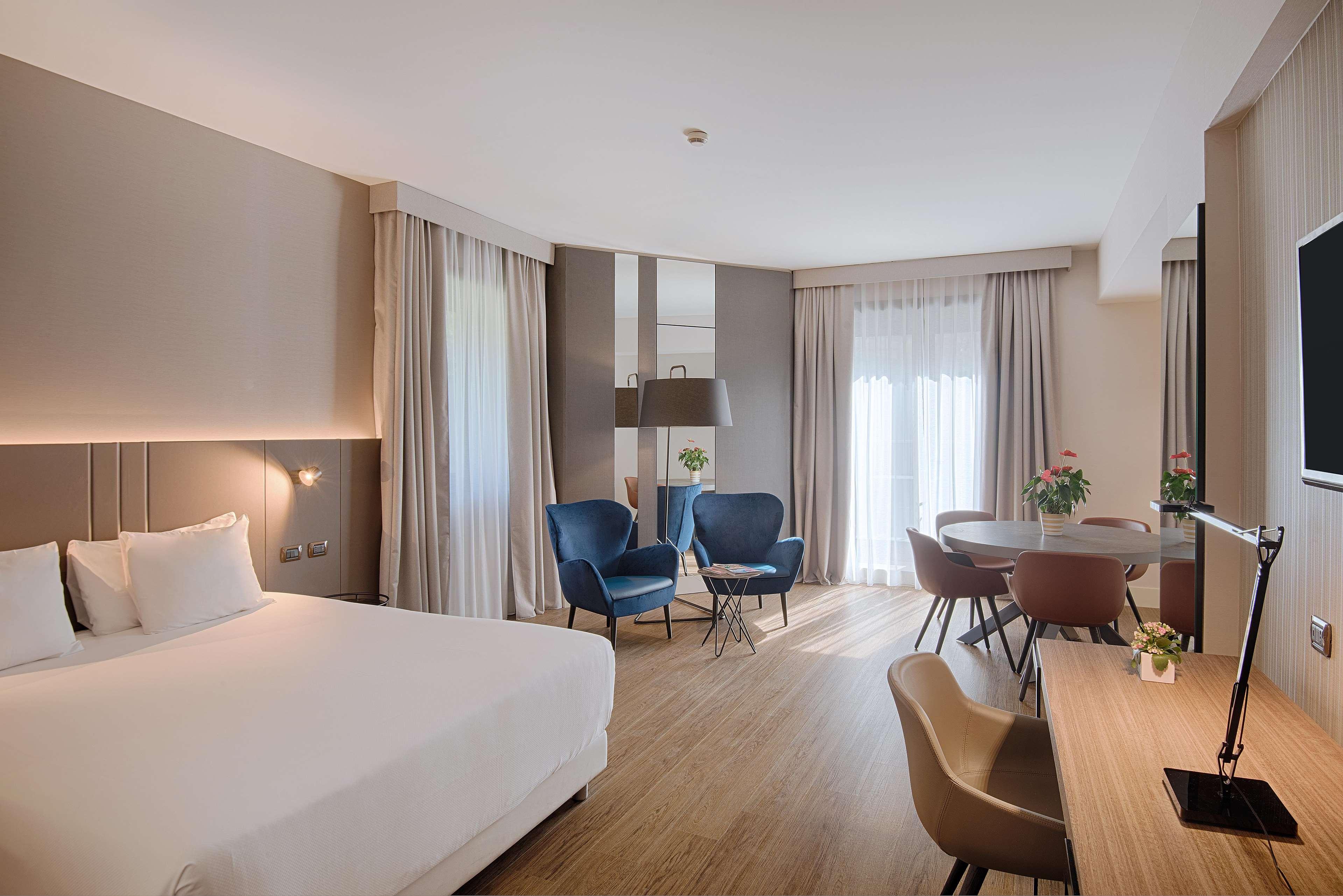 Family Room Capacity 3