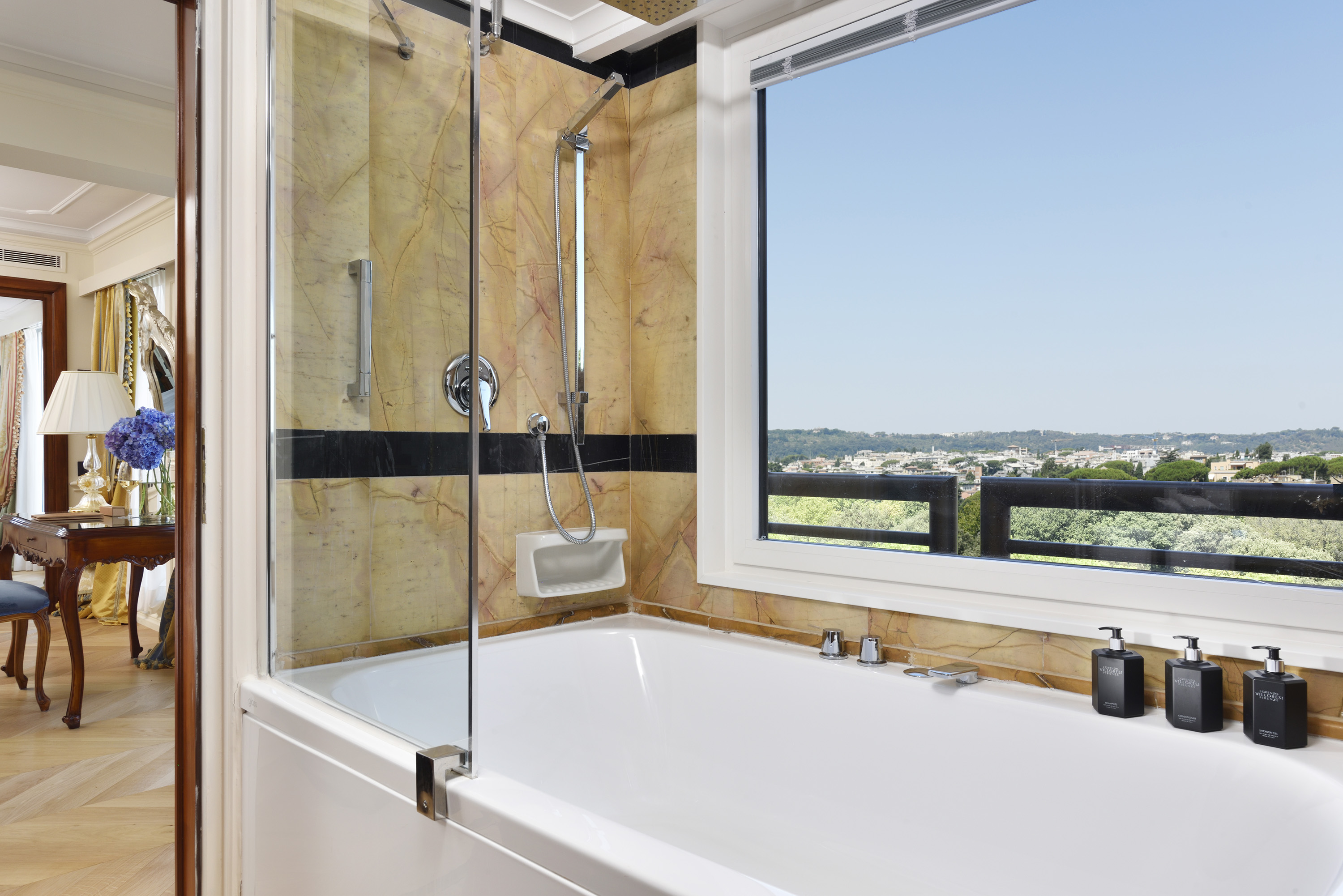 Suite Executive Garden View