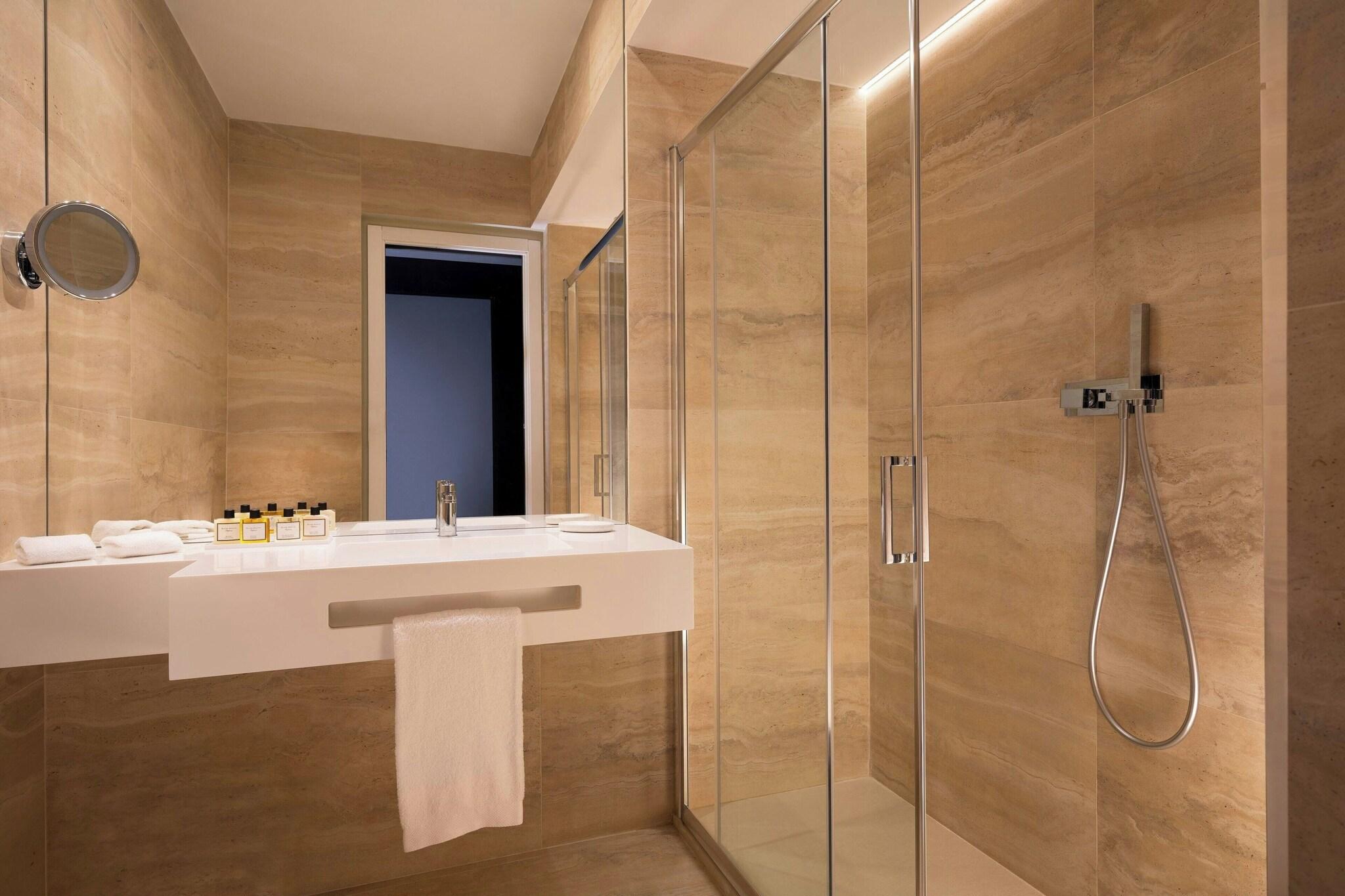 Double Superior with Views