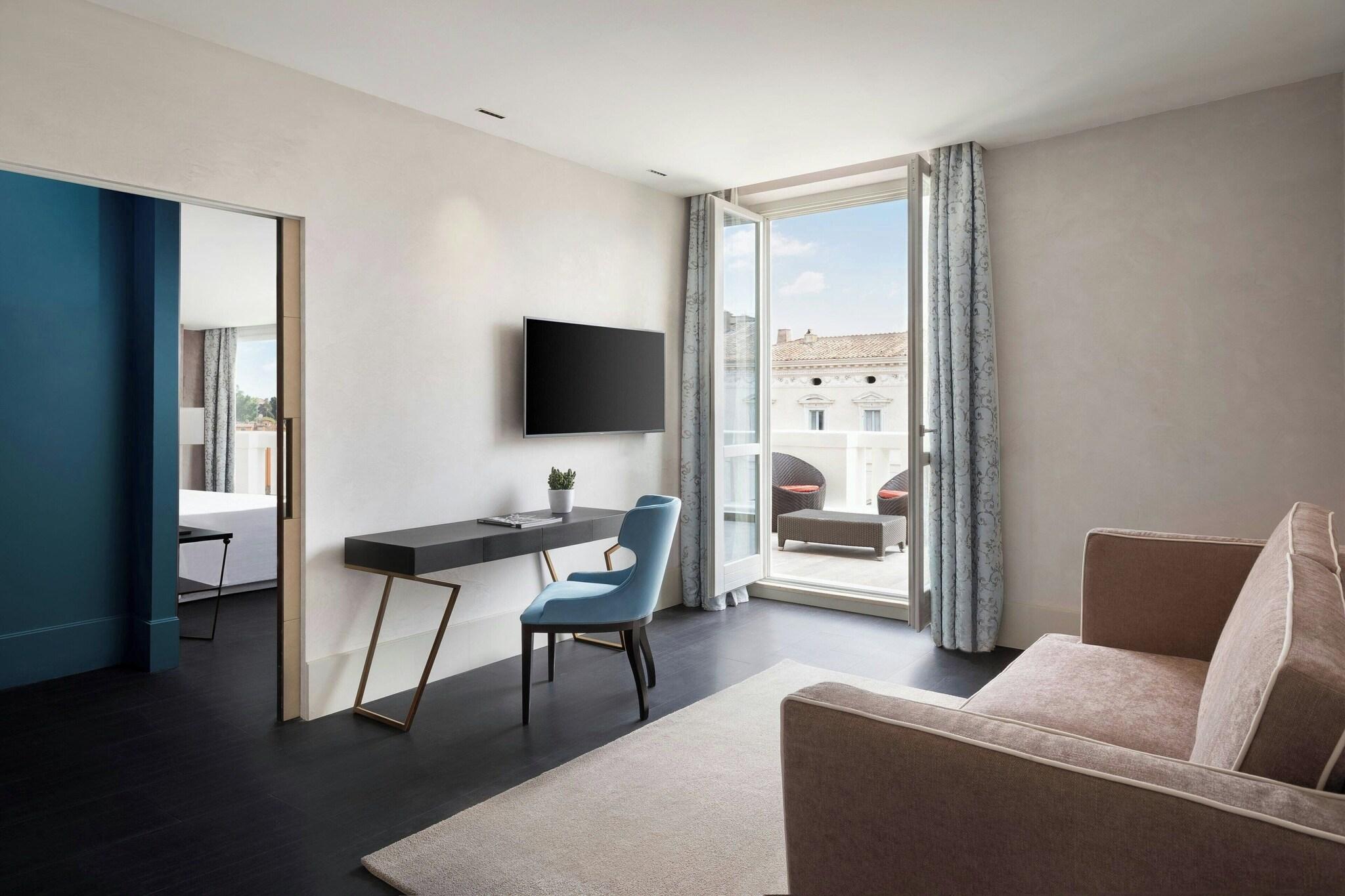 Suite King Bed One Bedroom 