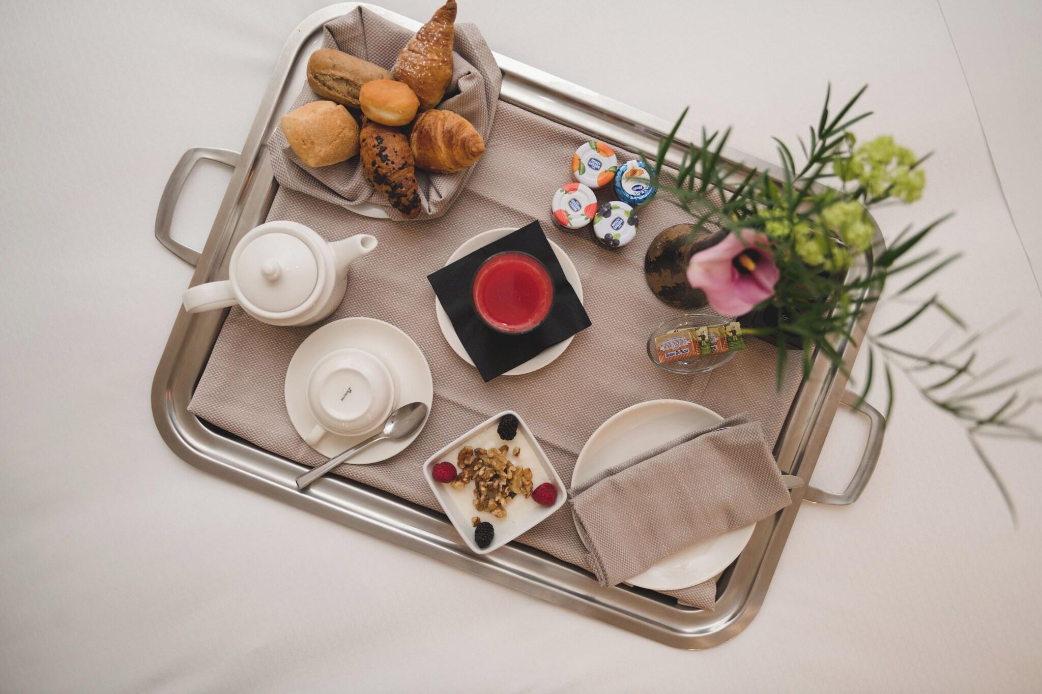 Double or Twin Deluxe