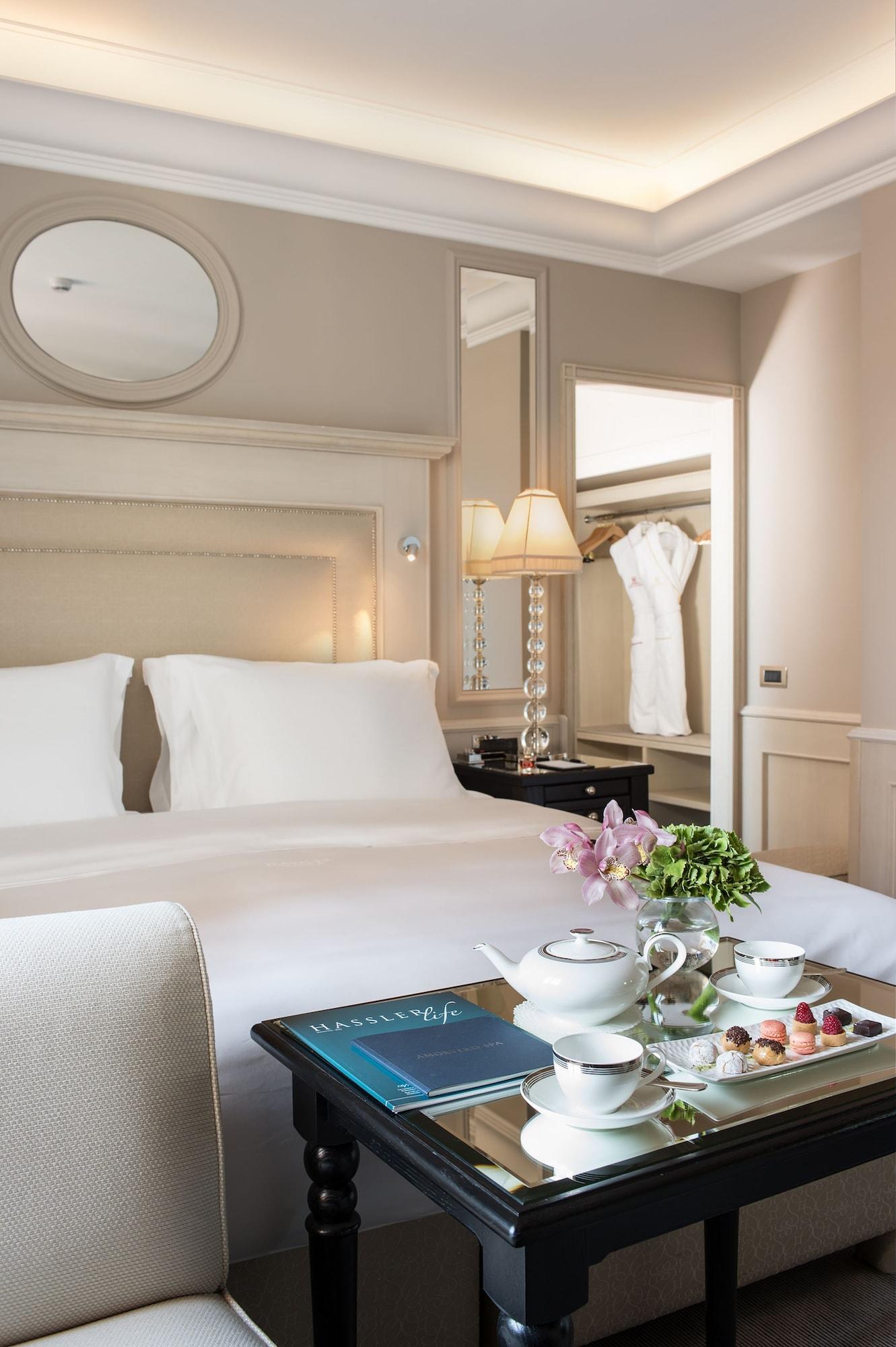 Double Deluxe King Bed