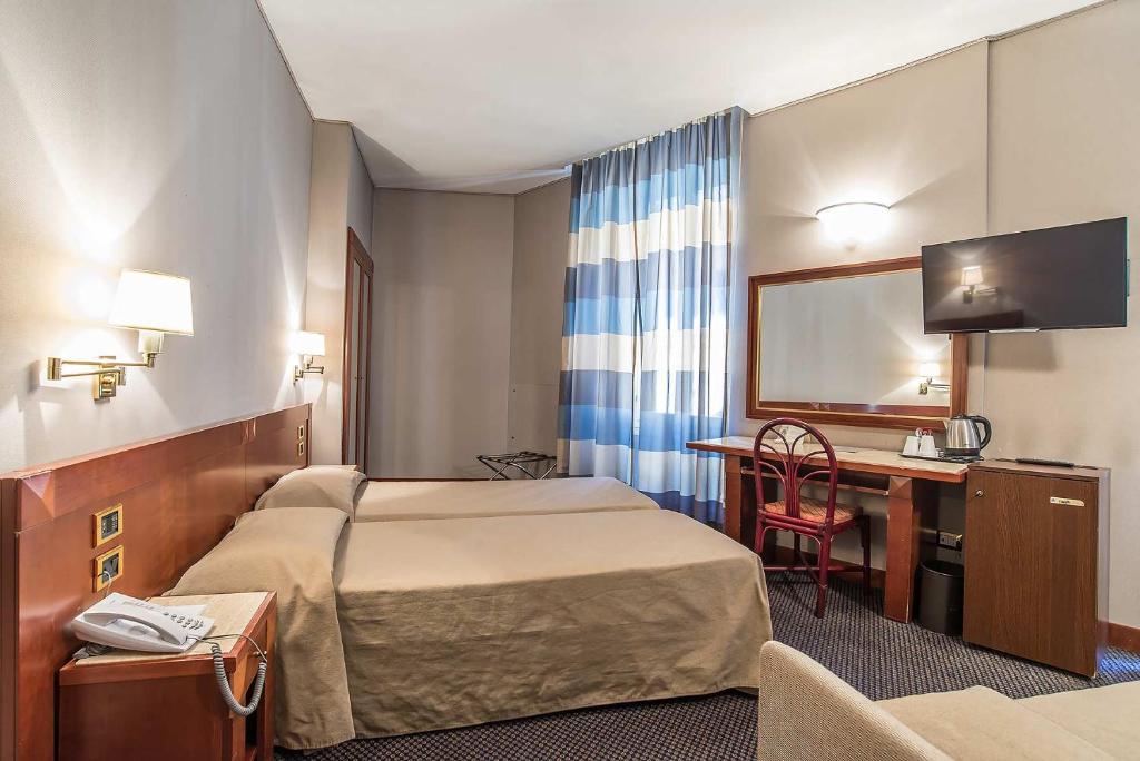 Double or Twin Standard