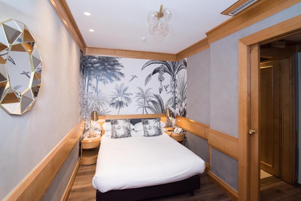 Double or Twin Standard