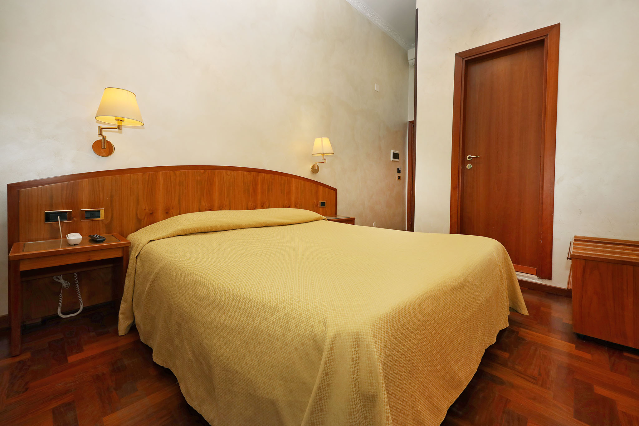 Double or Twin Standard