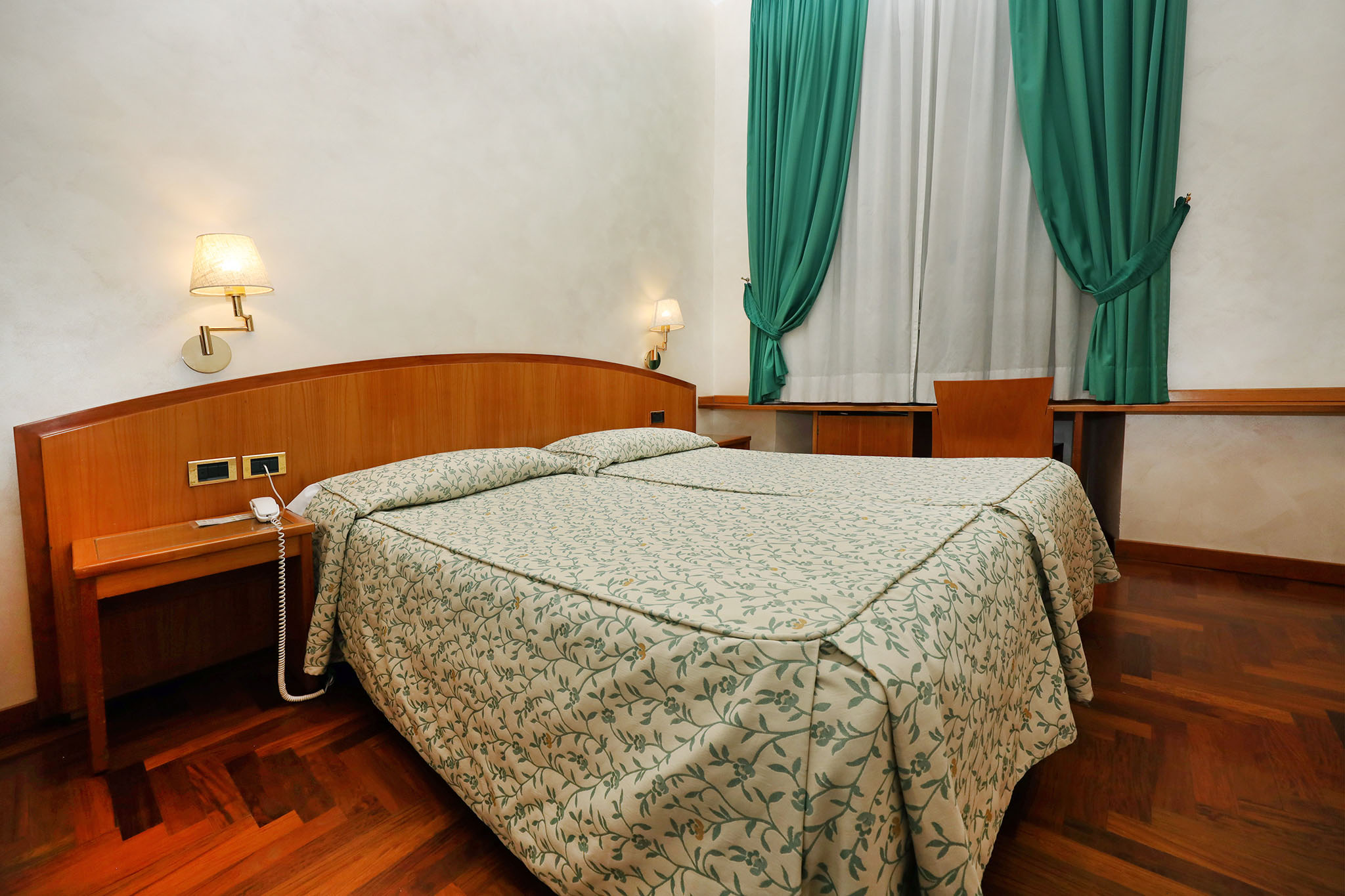 Double or Twin Standard