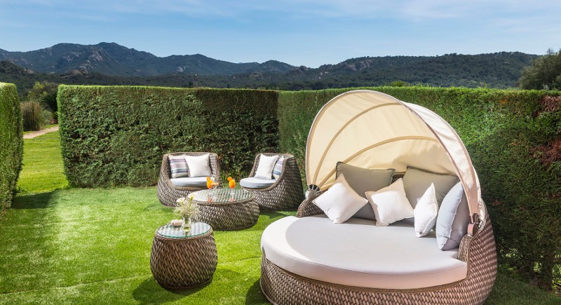 Family Room Garden View