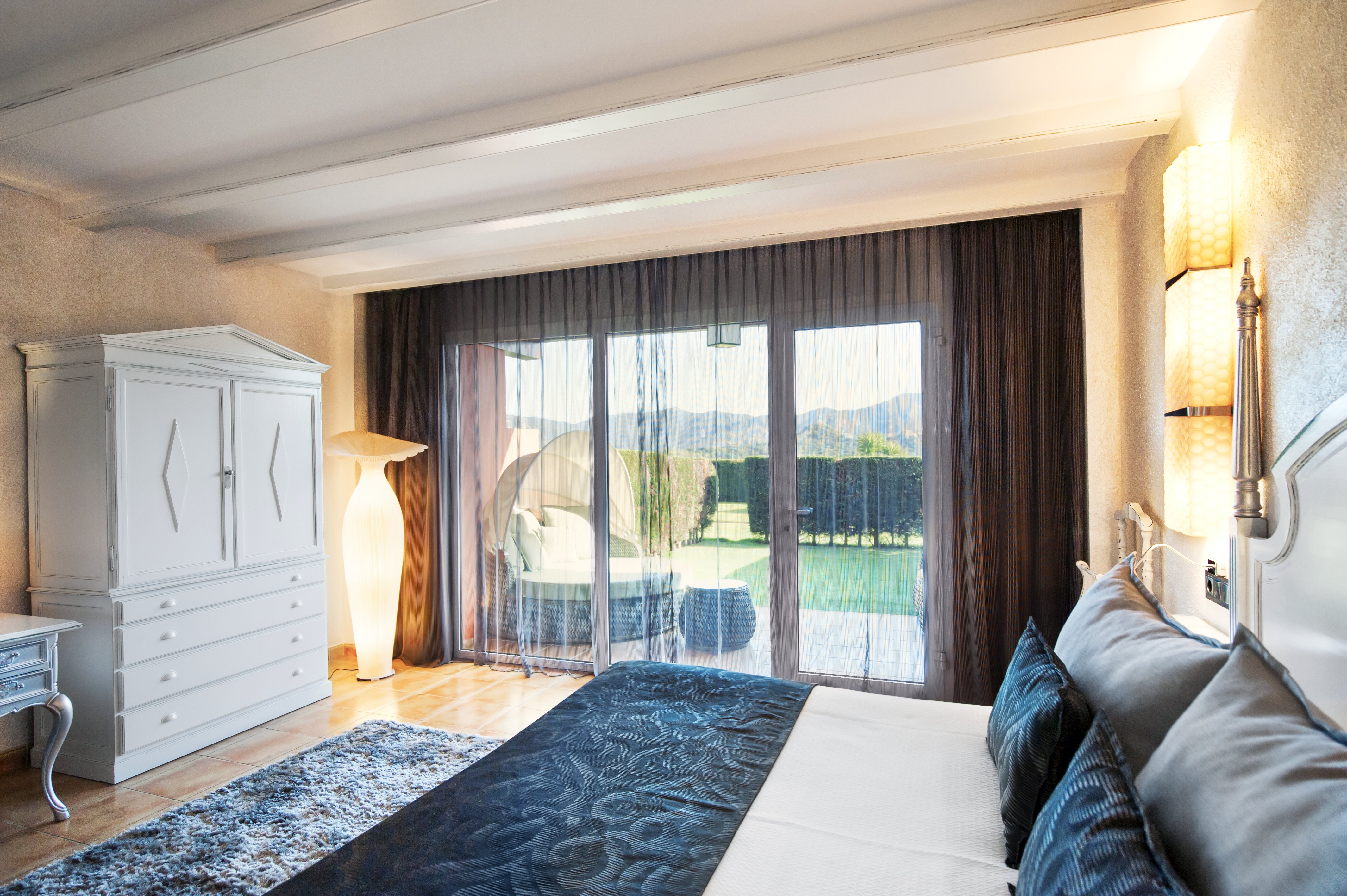 Family Room Garden View