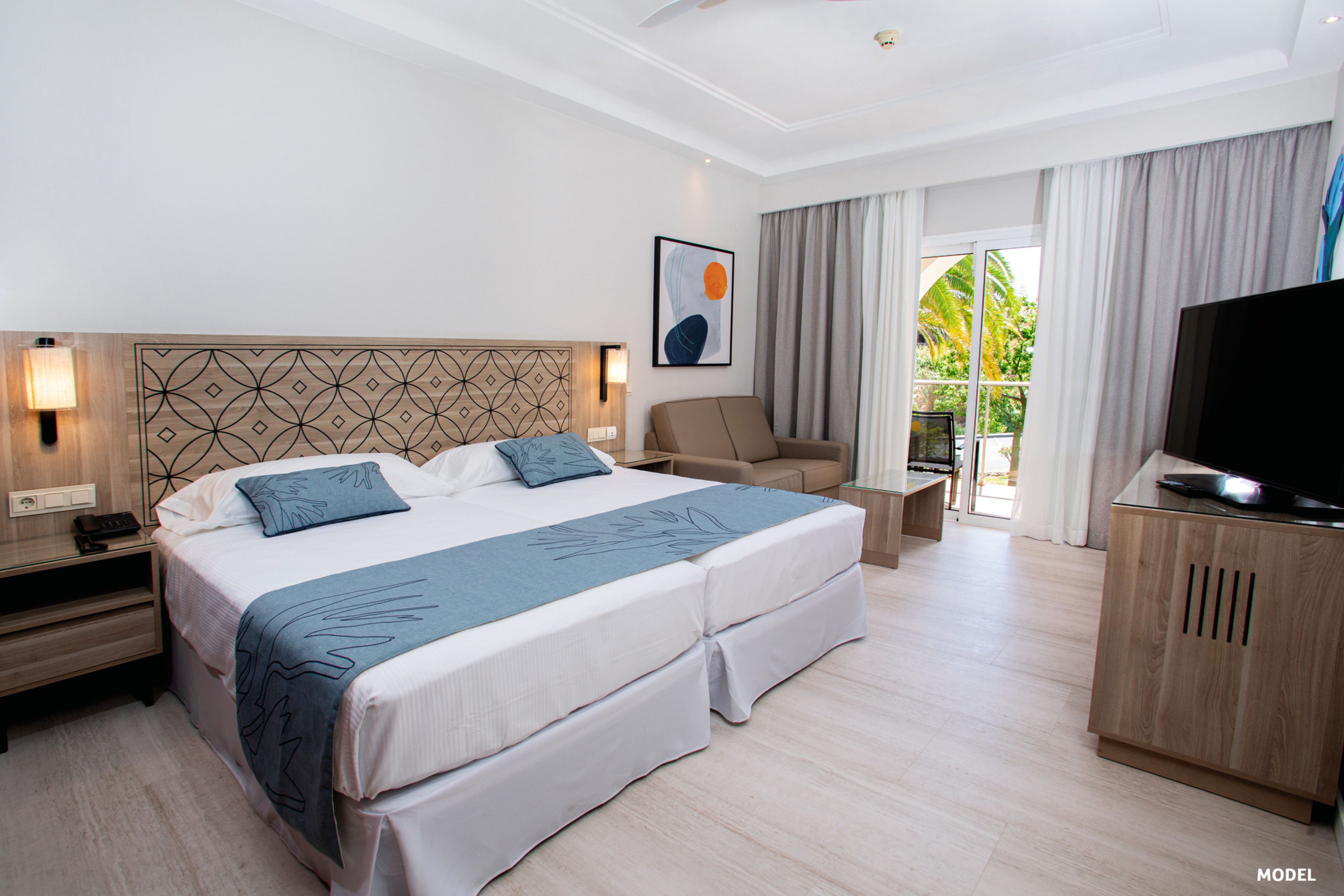 Double or Twin Standard