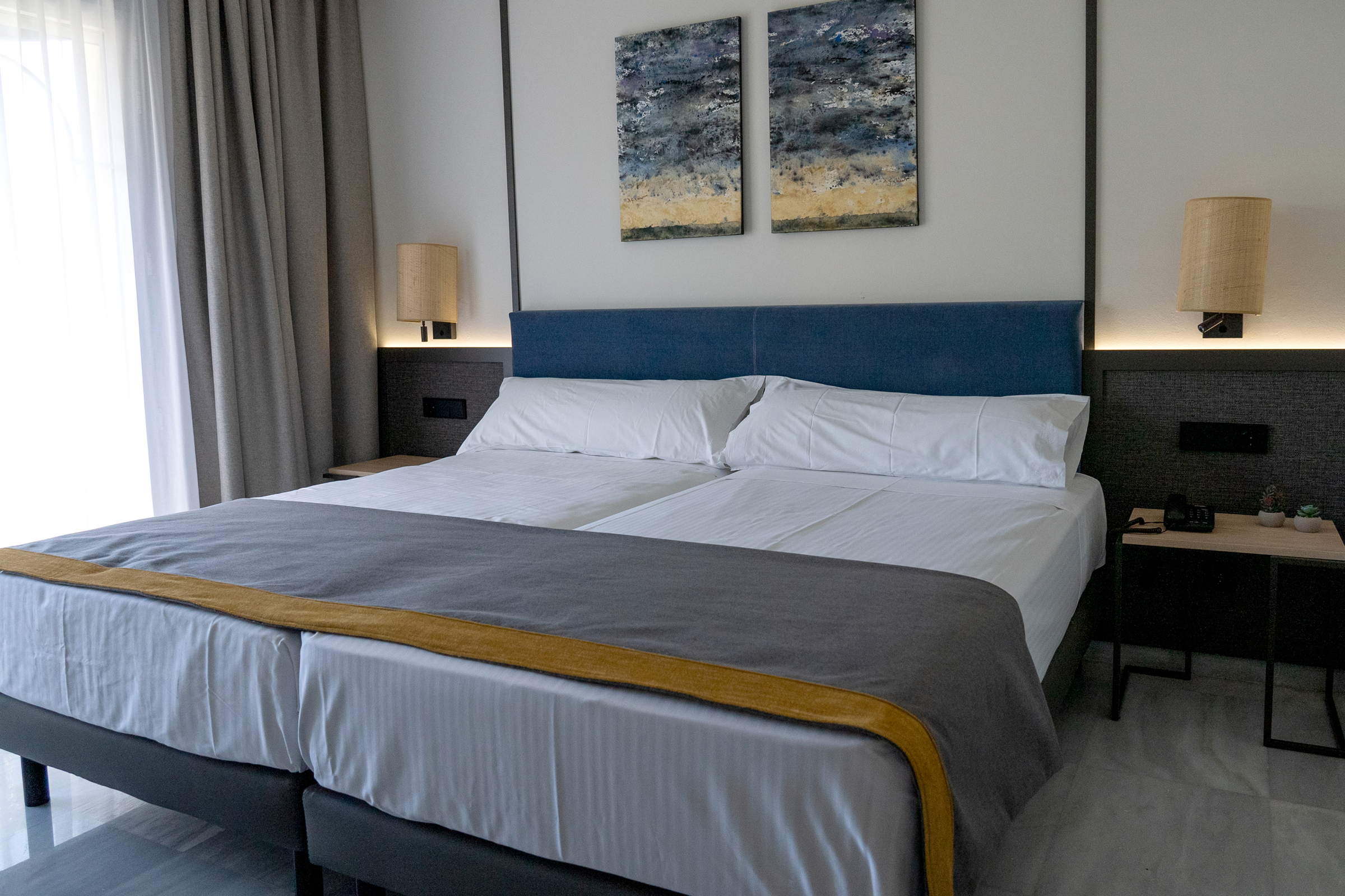 Double or Twin Standard