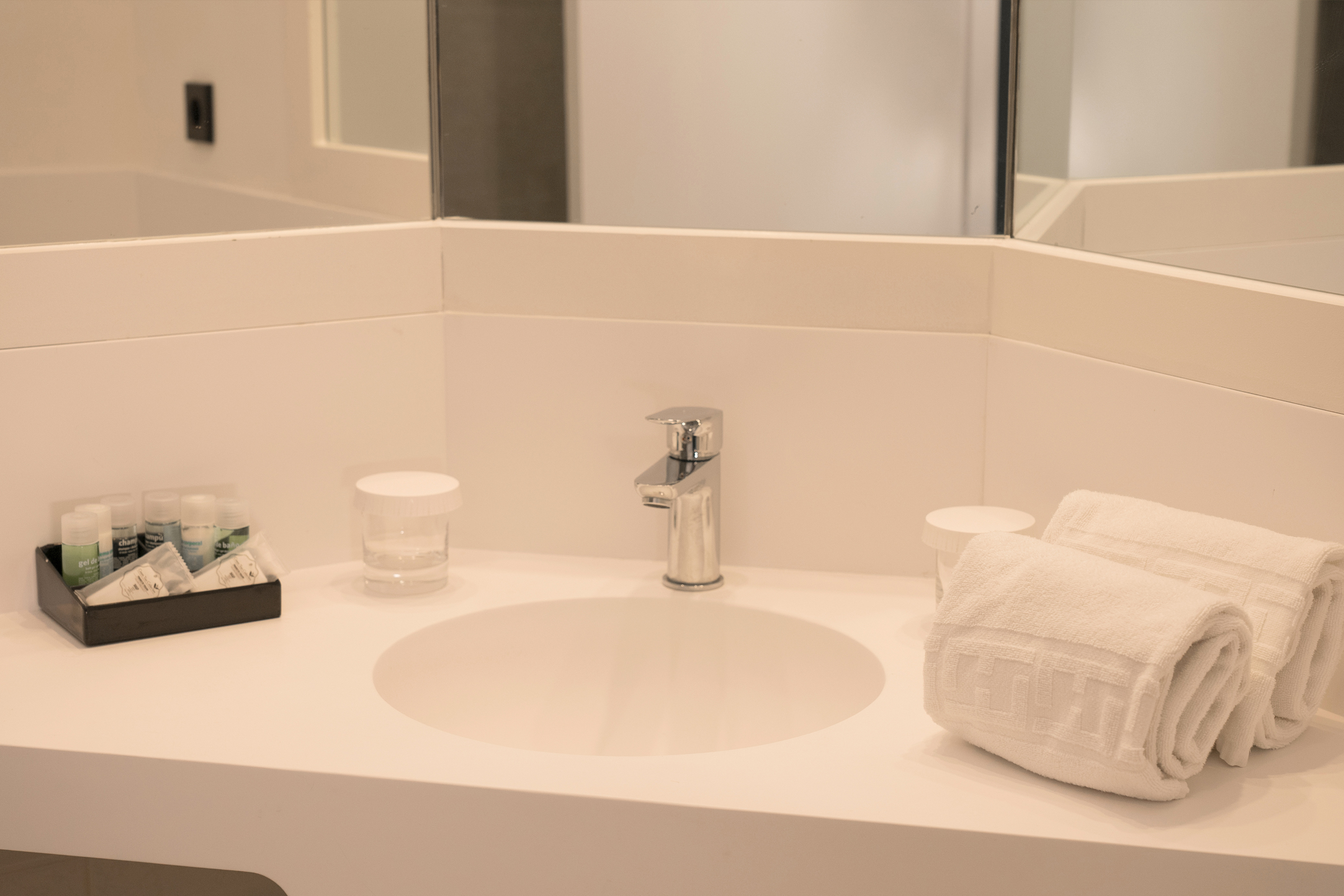 Double Deluxe Side Sea View