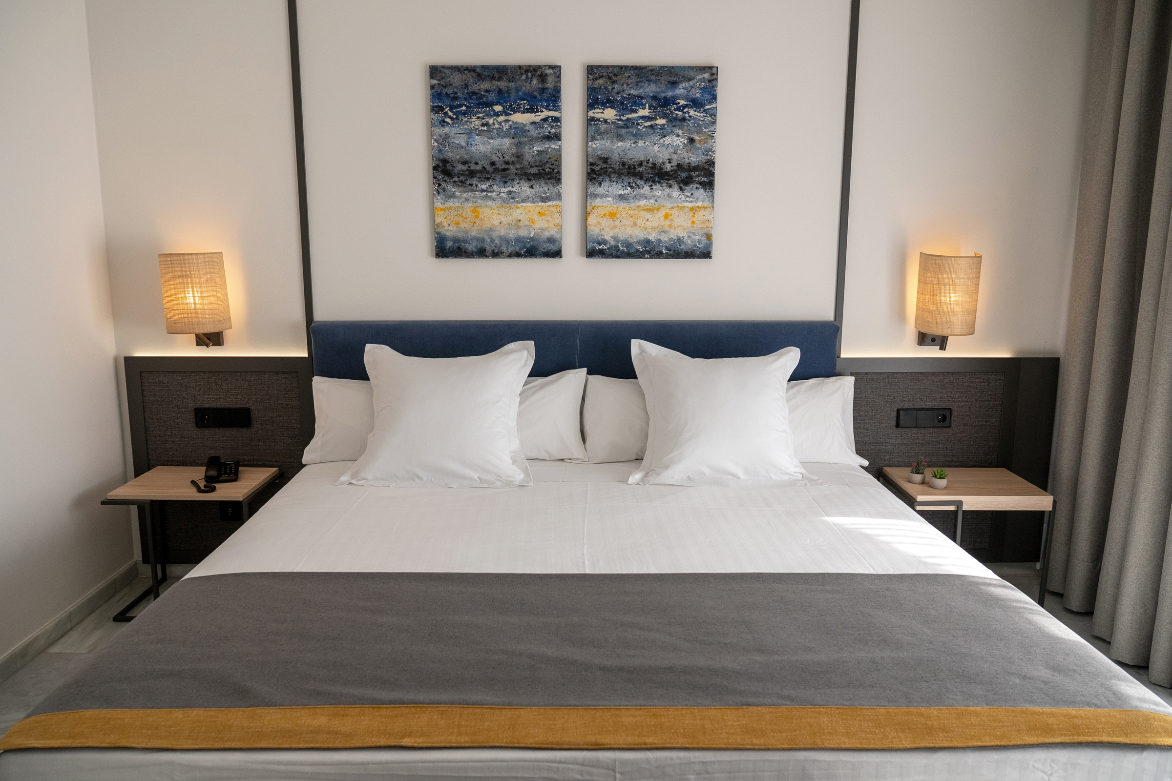 Double Deluxe Side Sea View