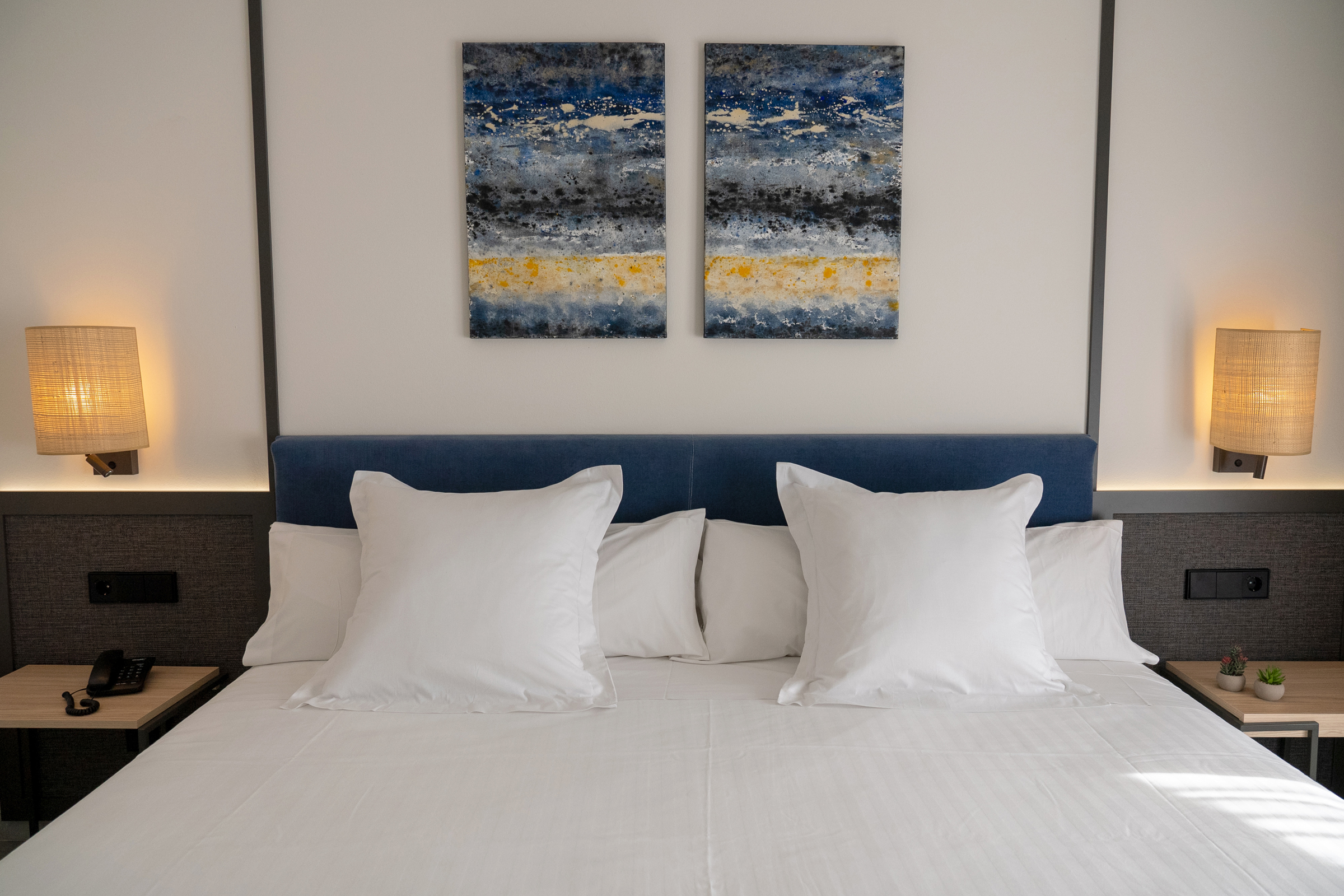 Double Deluxe Side Sea View