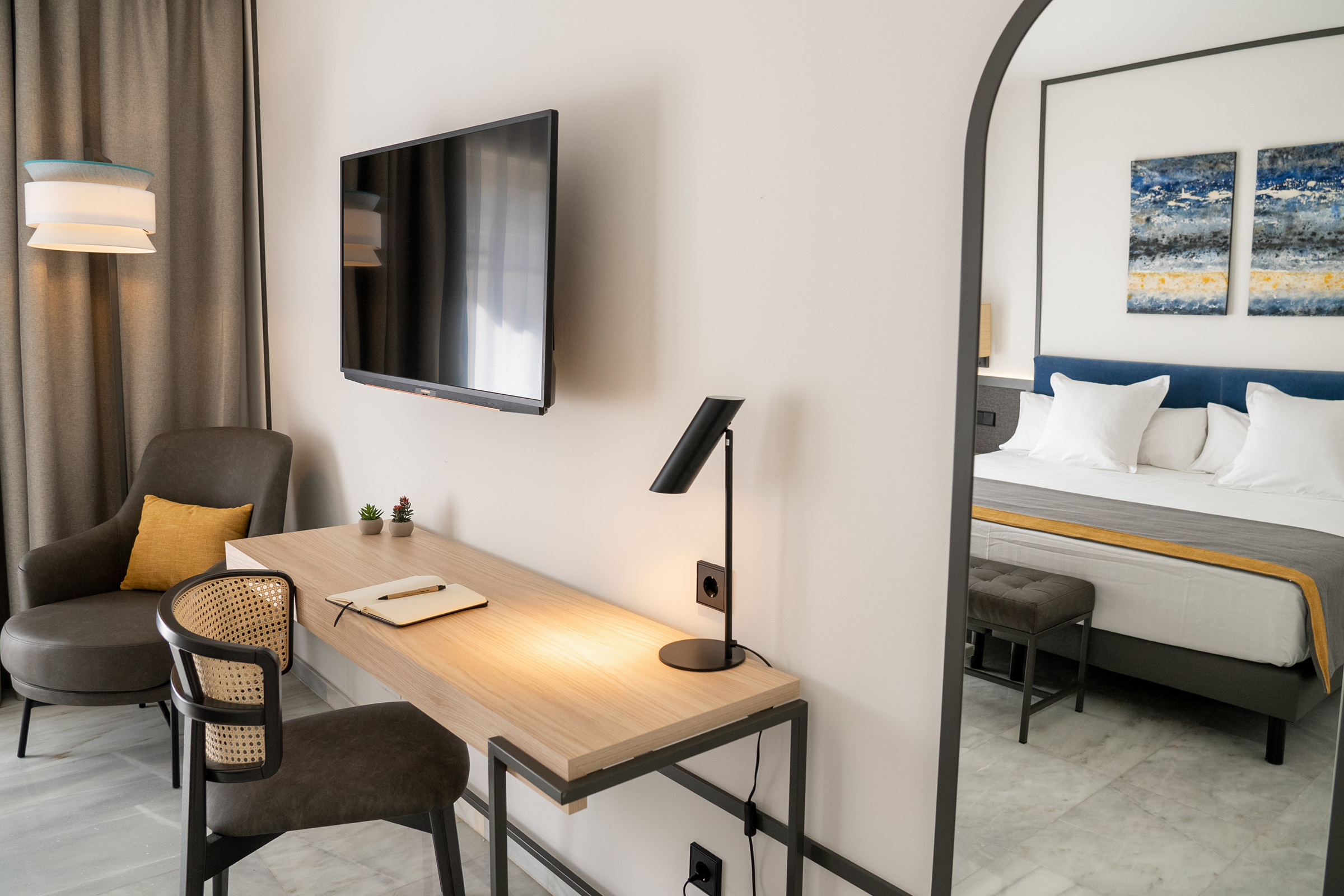 Double Deluxe Side Sea View