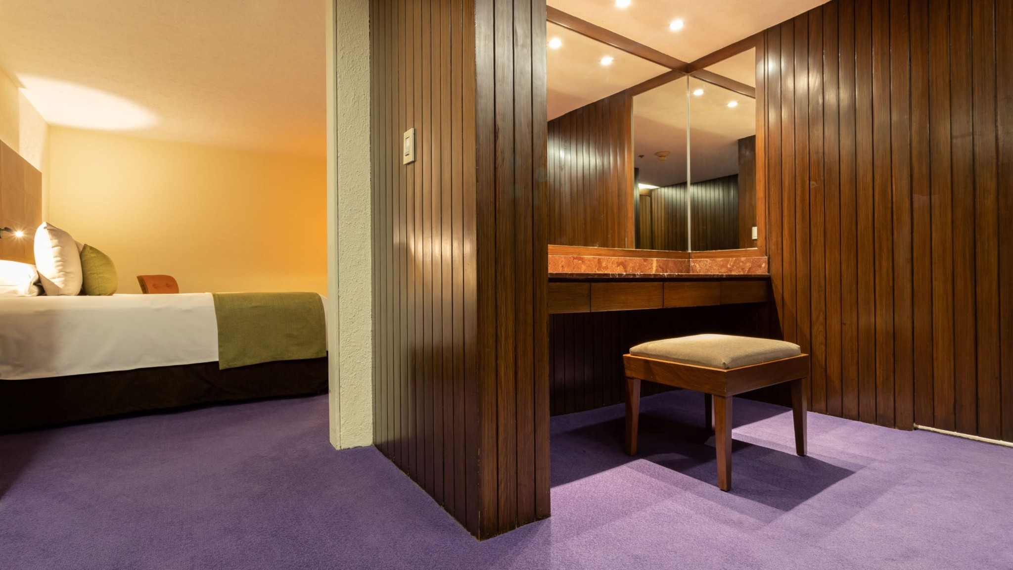 Junior Suite King Bed One Bedroom 