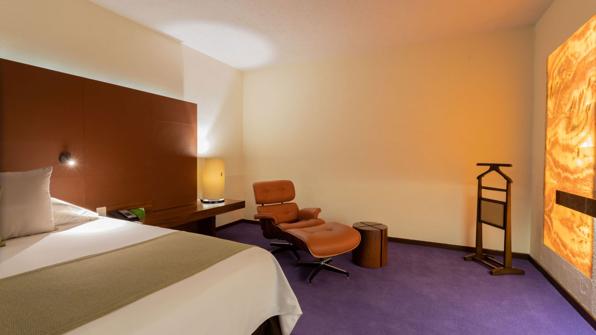 Junior Suite King Bed One Bedroom 