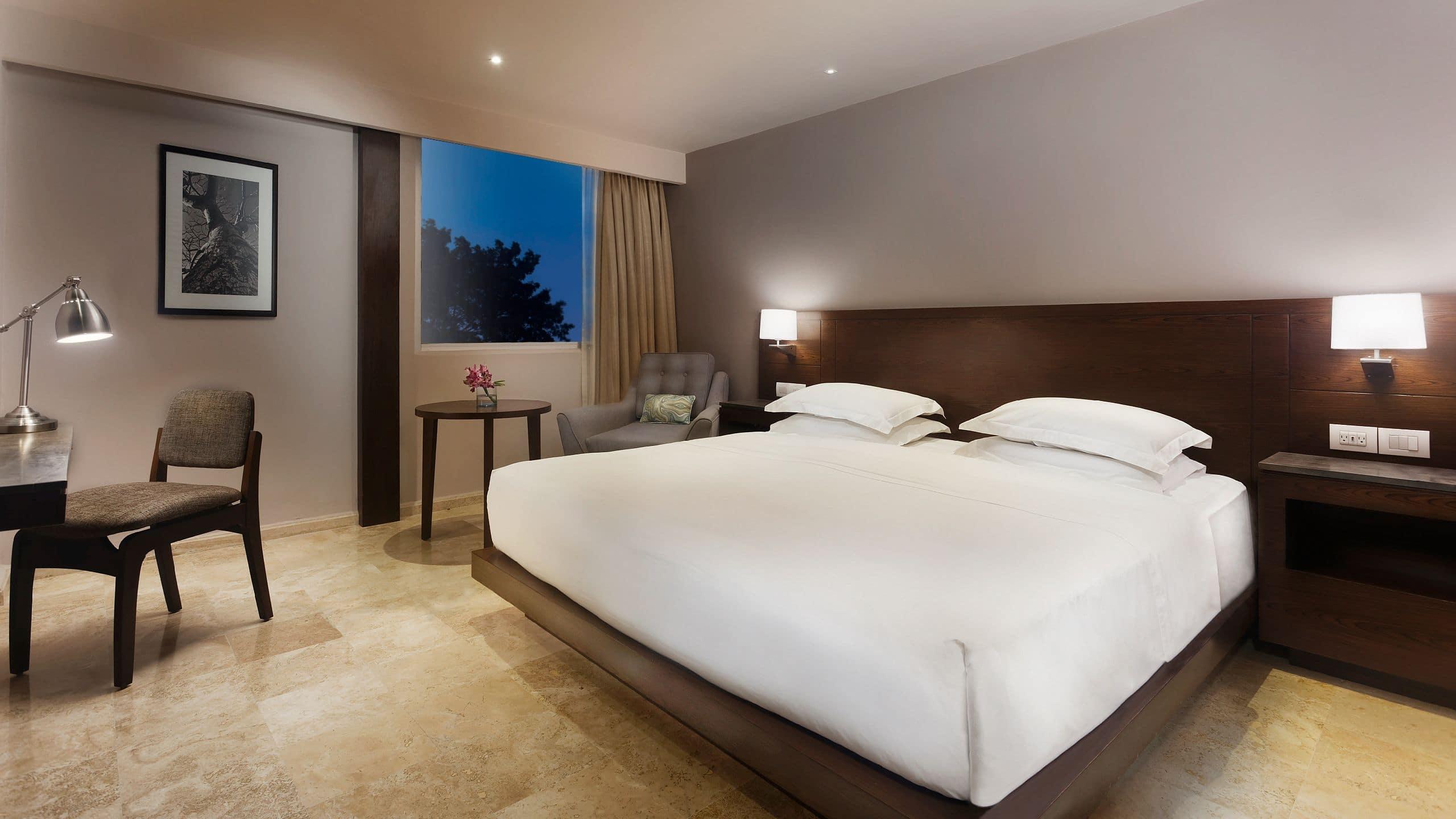 Double Club King Bed