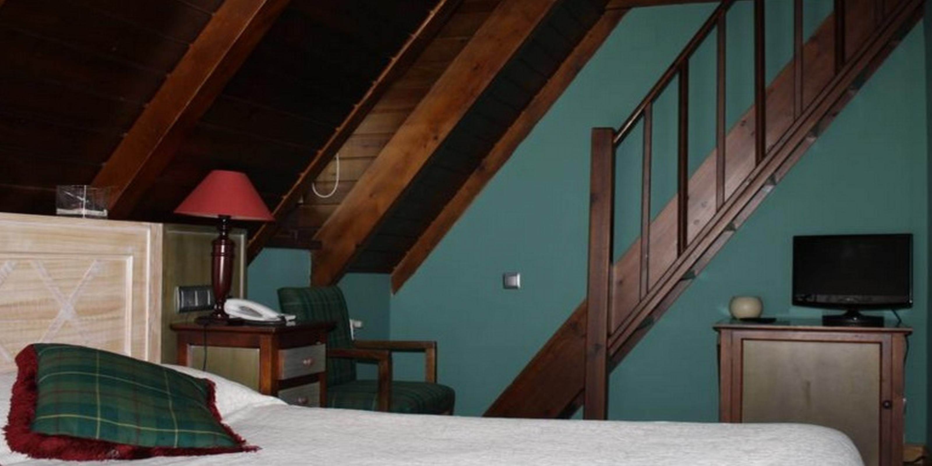 Double or Twin Capacity 4