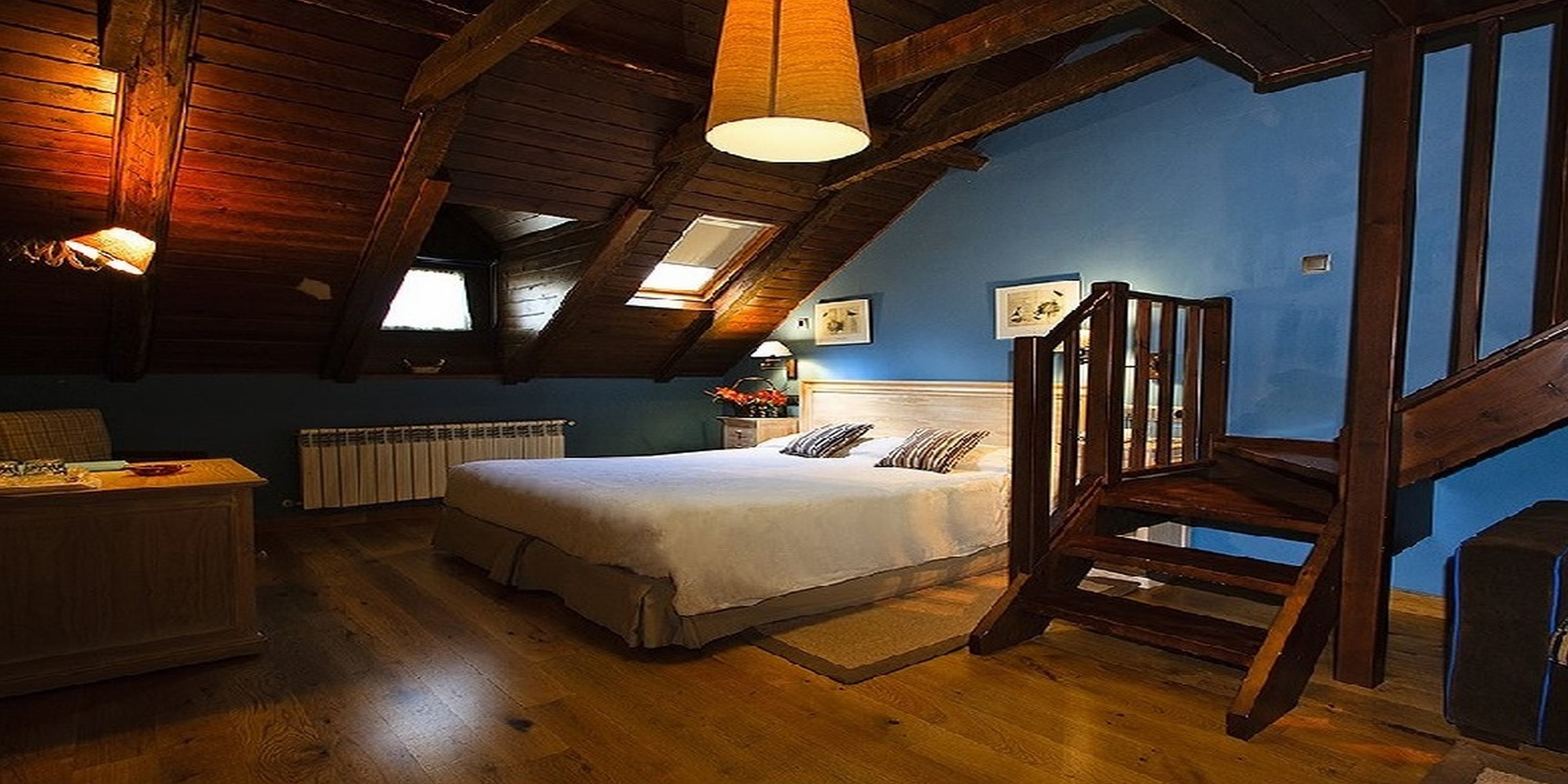 Double or Twin Capacity 4