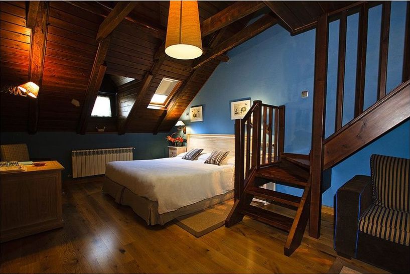 Double or Twin Capacity 4