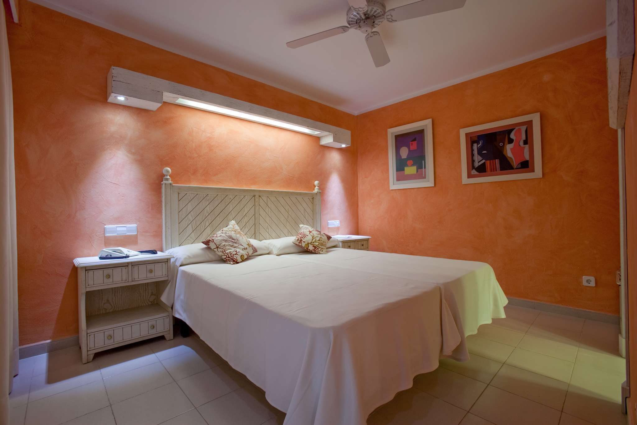 Apartment Capacity 4