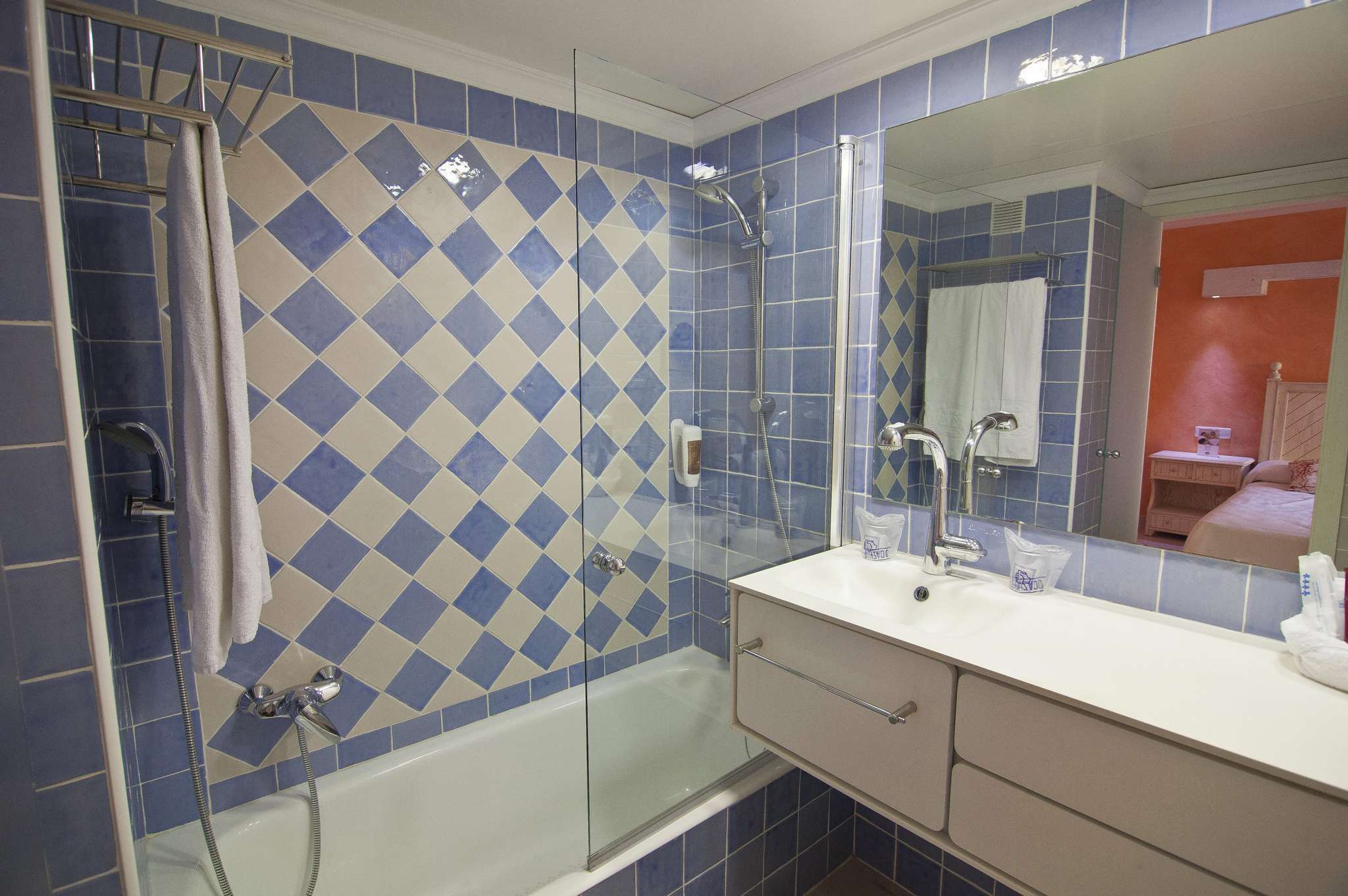 Apartment Capacity 4 Two Bedrooms