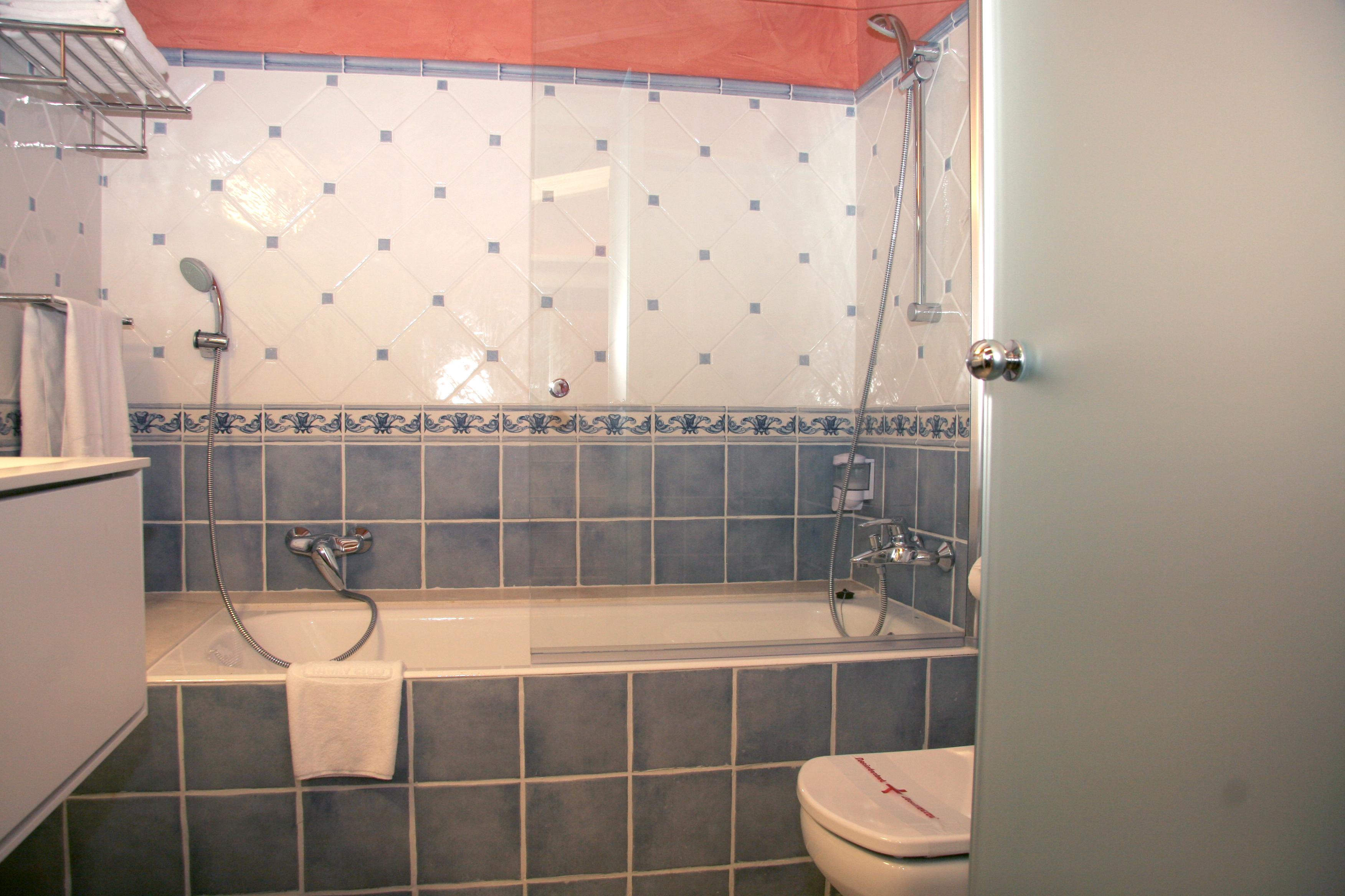 Apartment Capacity 4