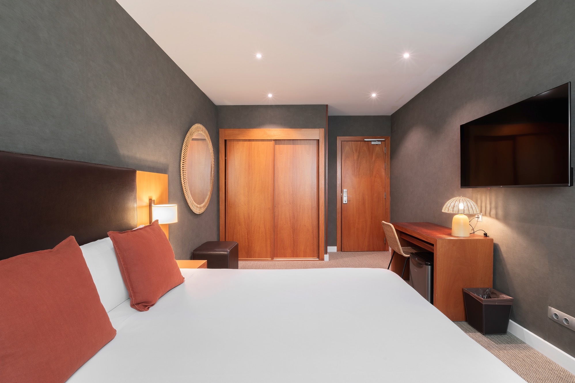 Double or Twin Standard