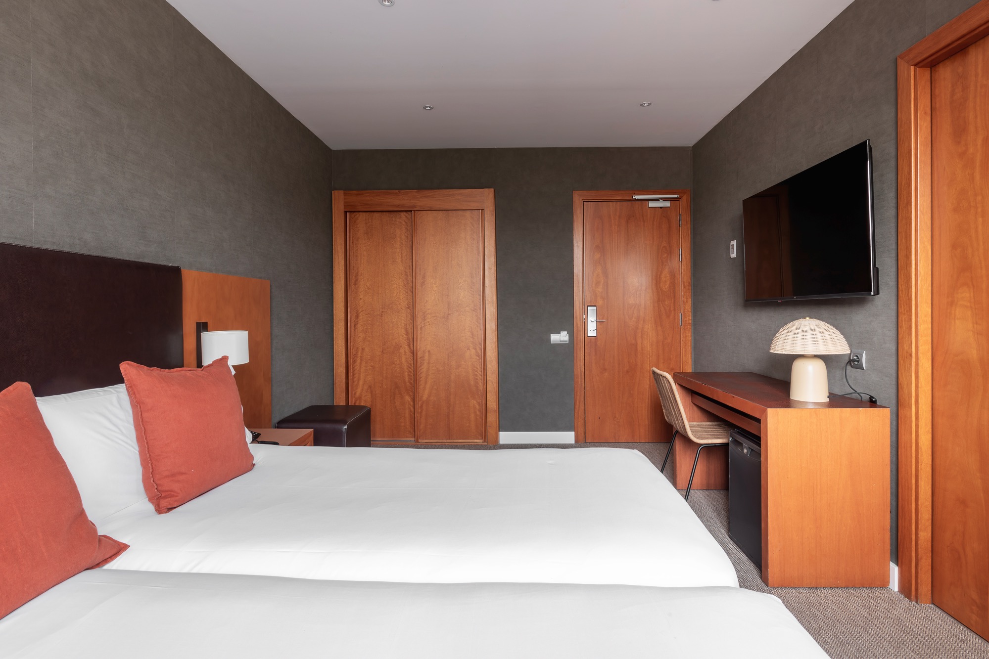 Double or Twin Standard