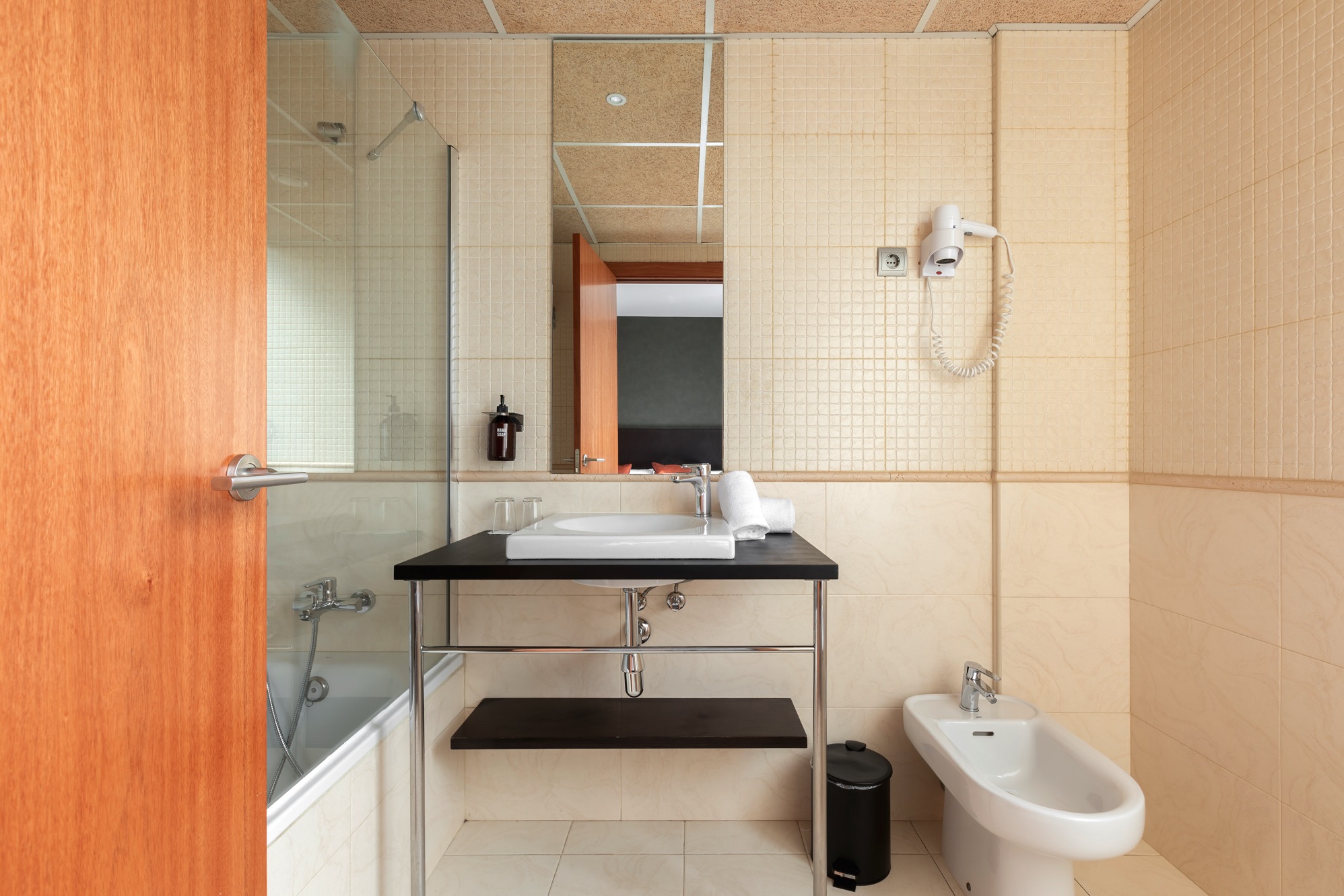 Double or Twin Standard