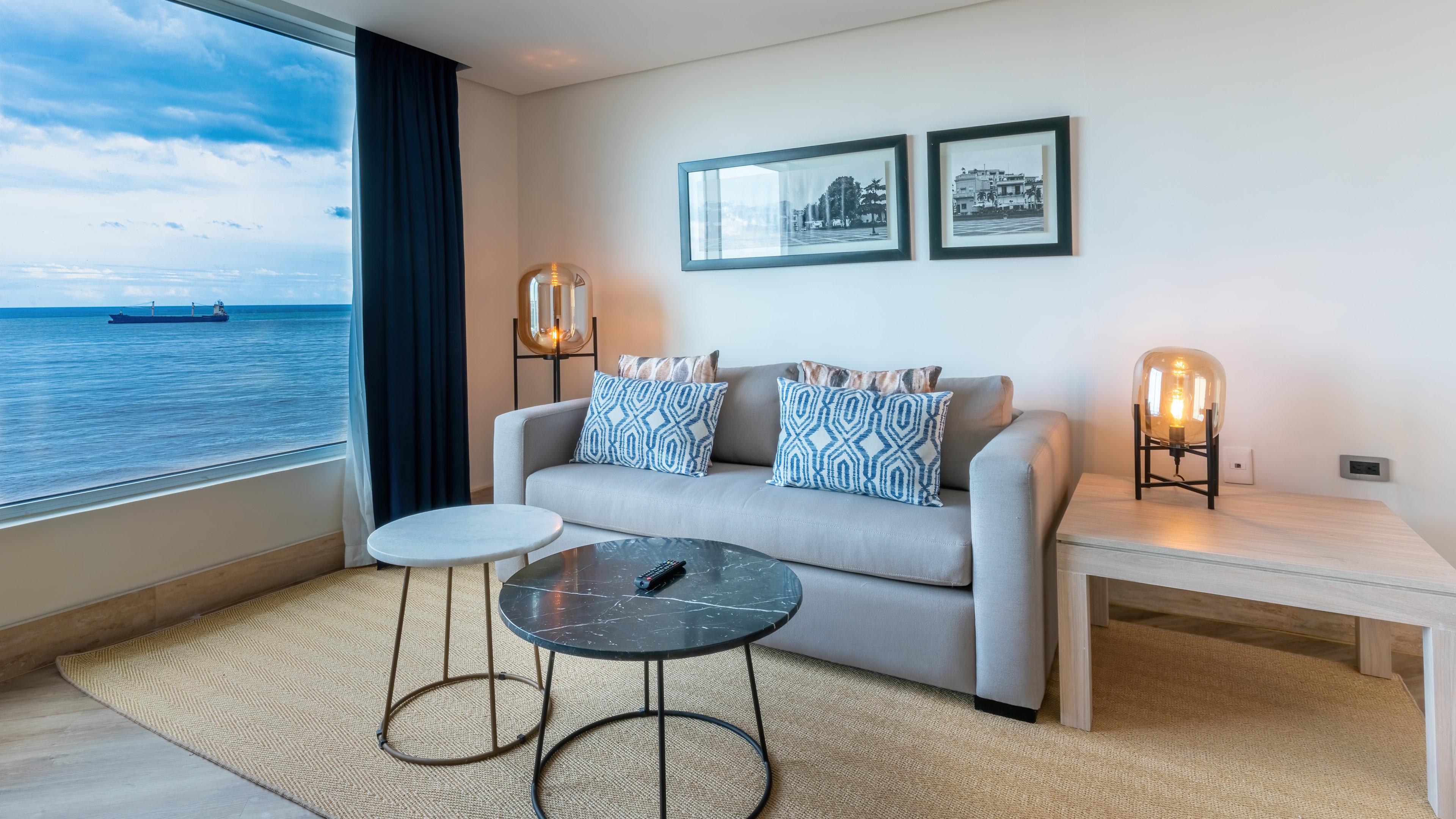 Double Club King Bed