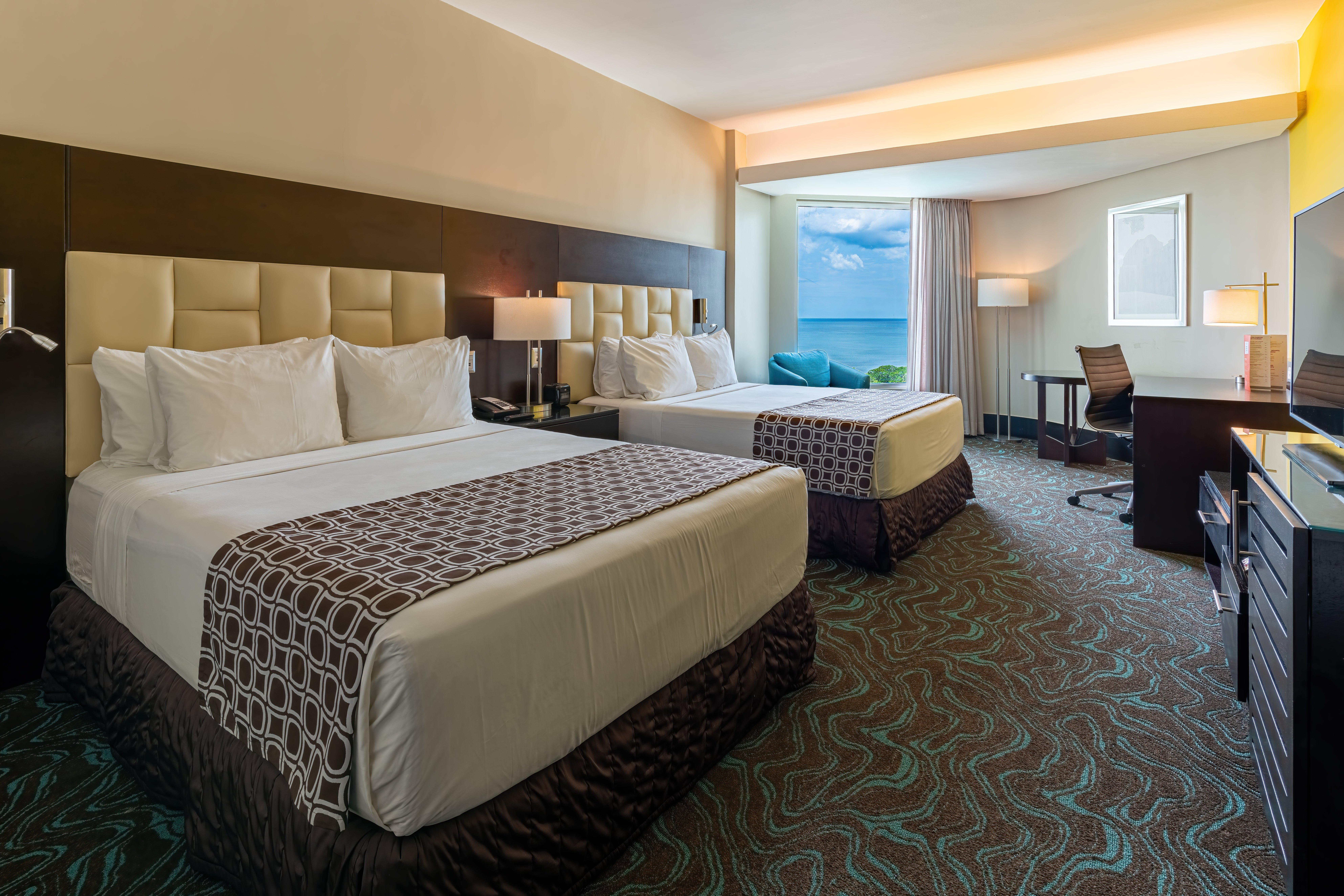 Double Two Queen Beds Premium