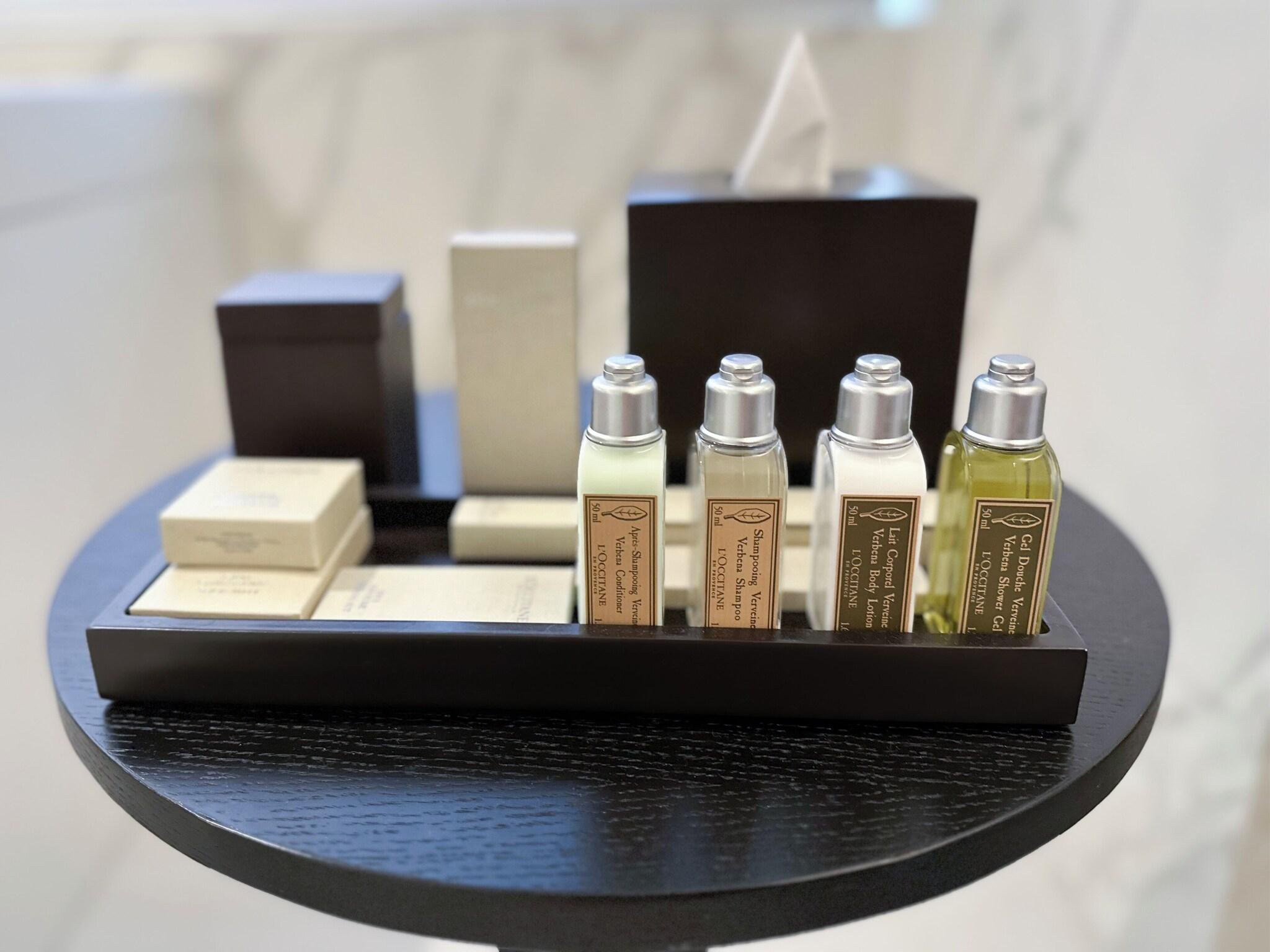 Studio King Size Bed