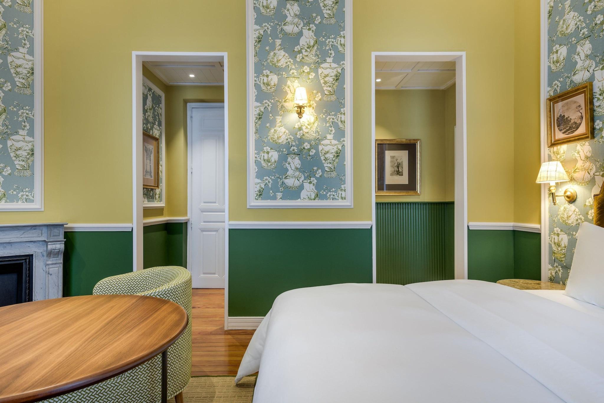 Double Premium King Bed