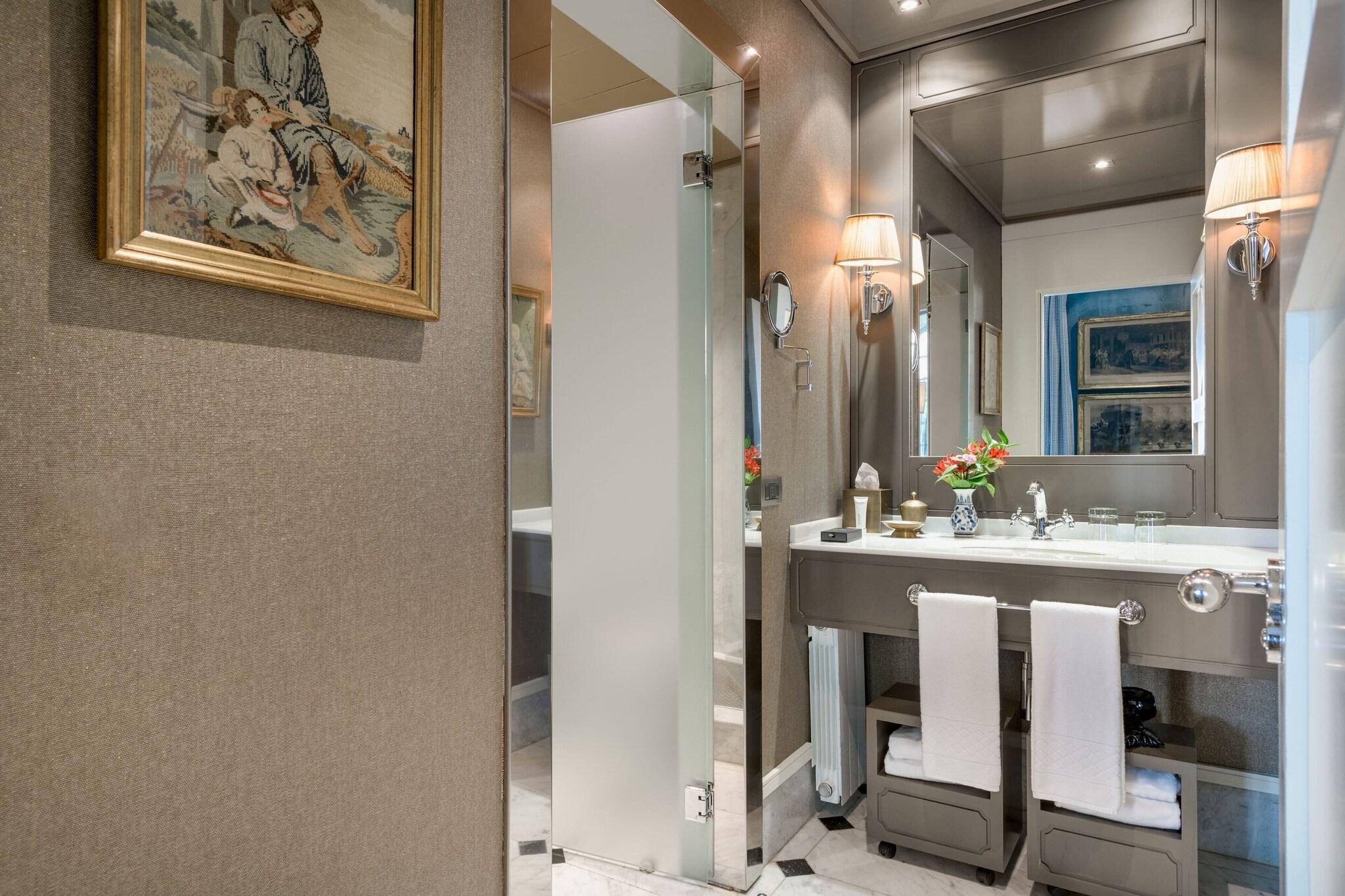 Double Premium King Bed