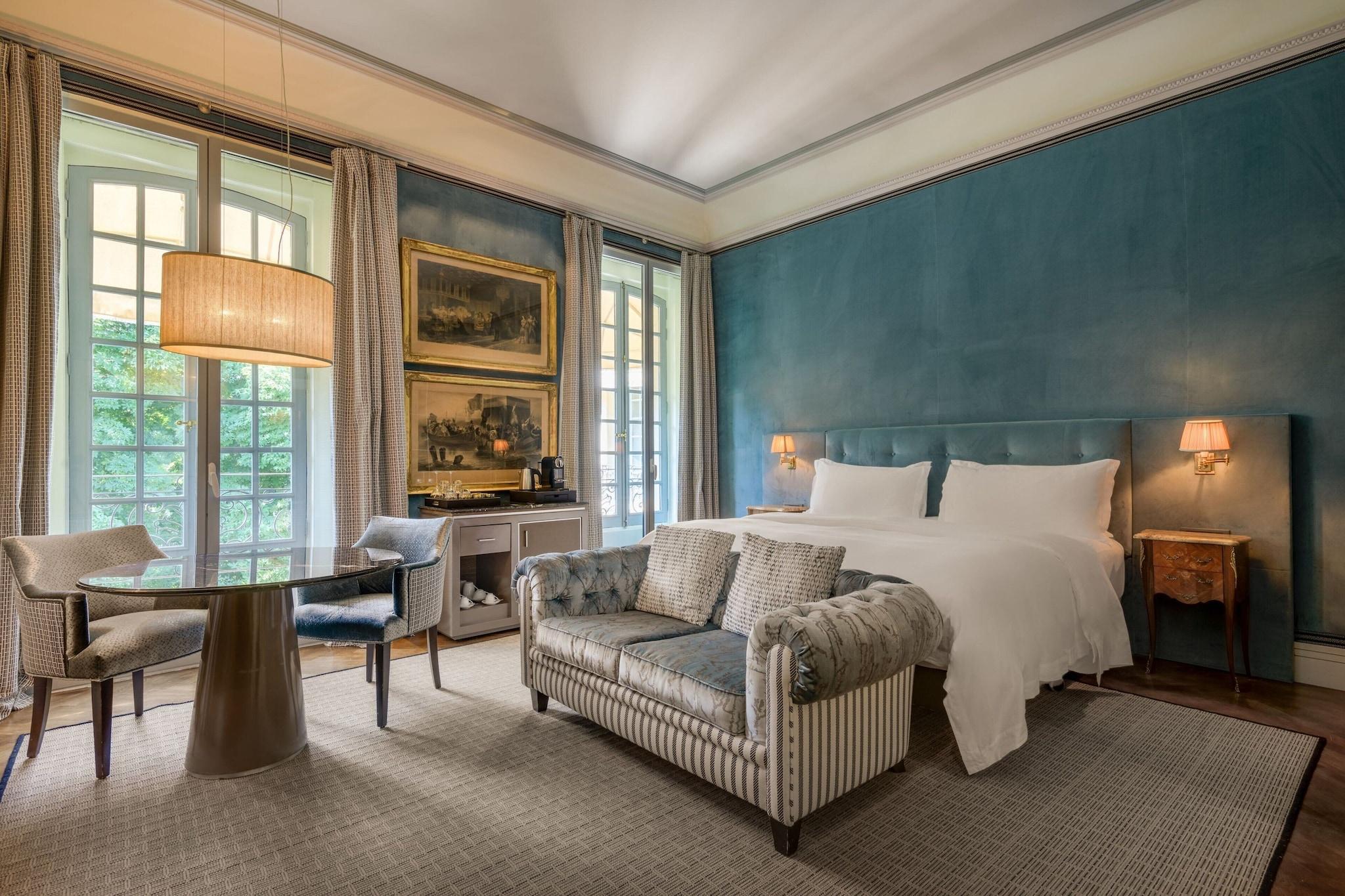 Double Premium King Bed