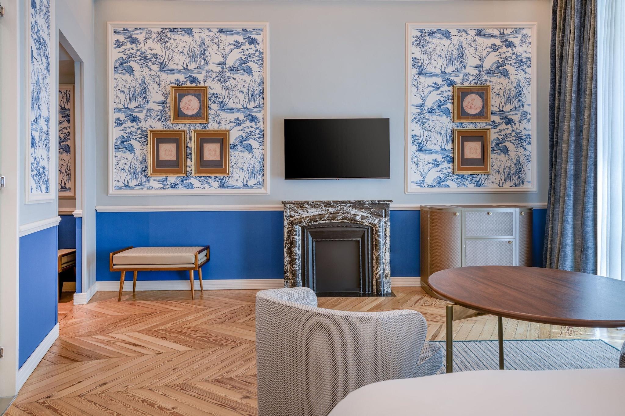 Double Premium King Bed