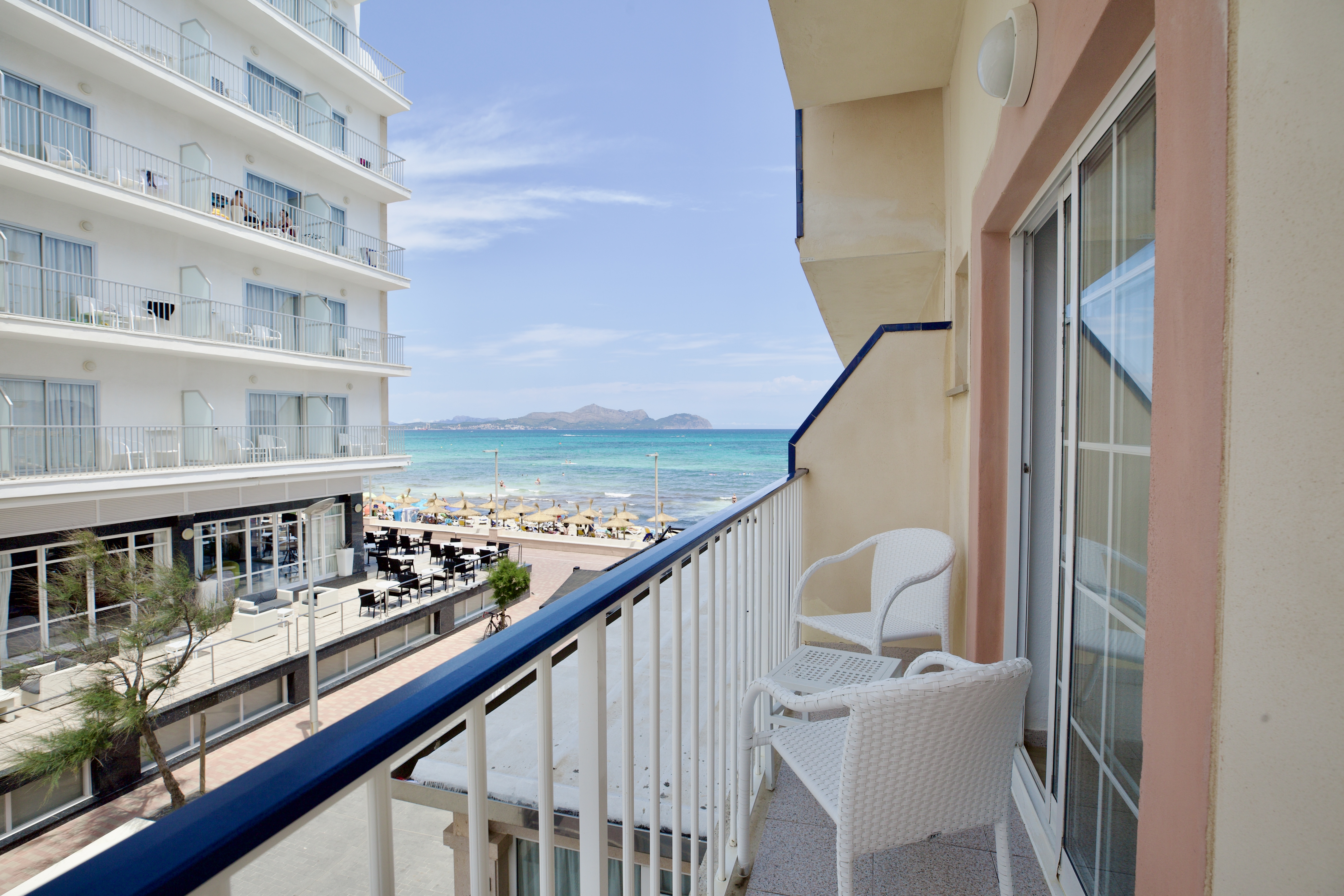 Double or Twin Side Sea View