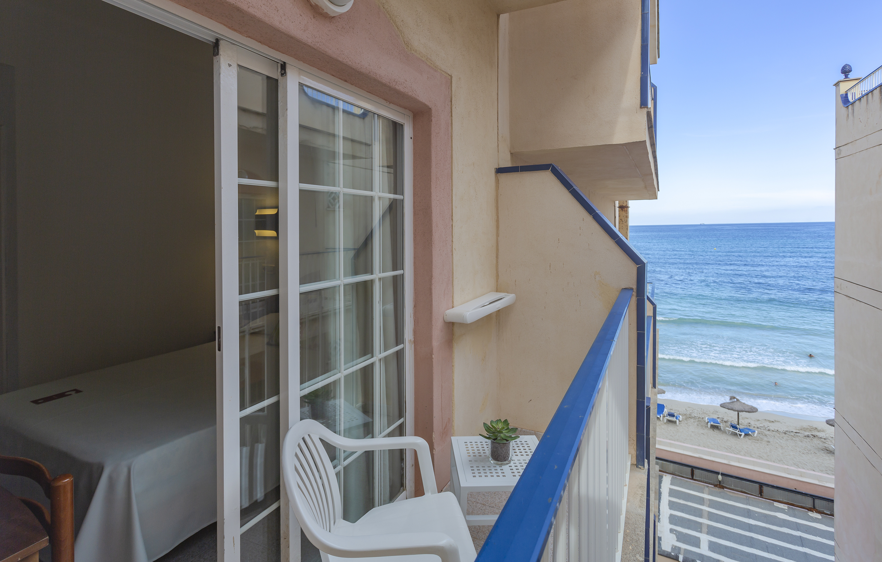 Double or Twin Side Sea View