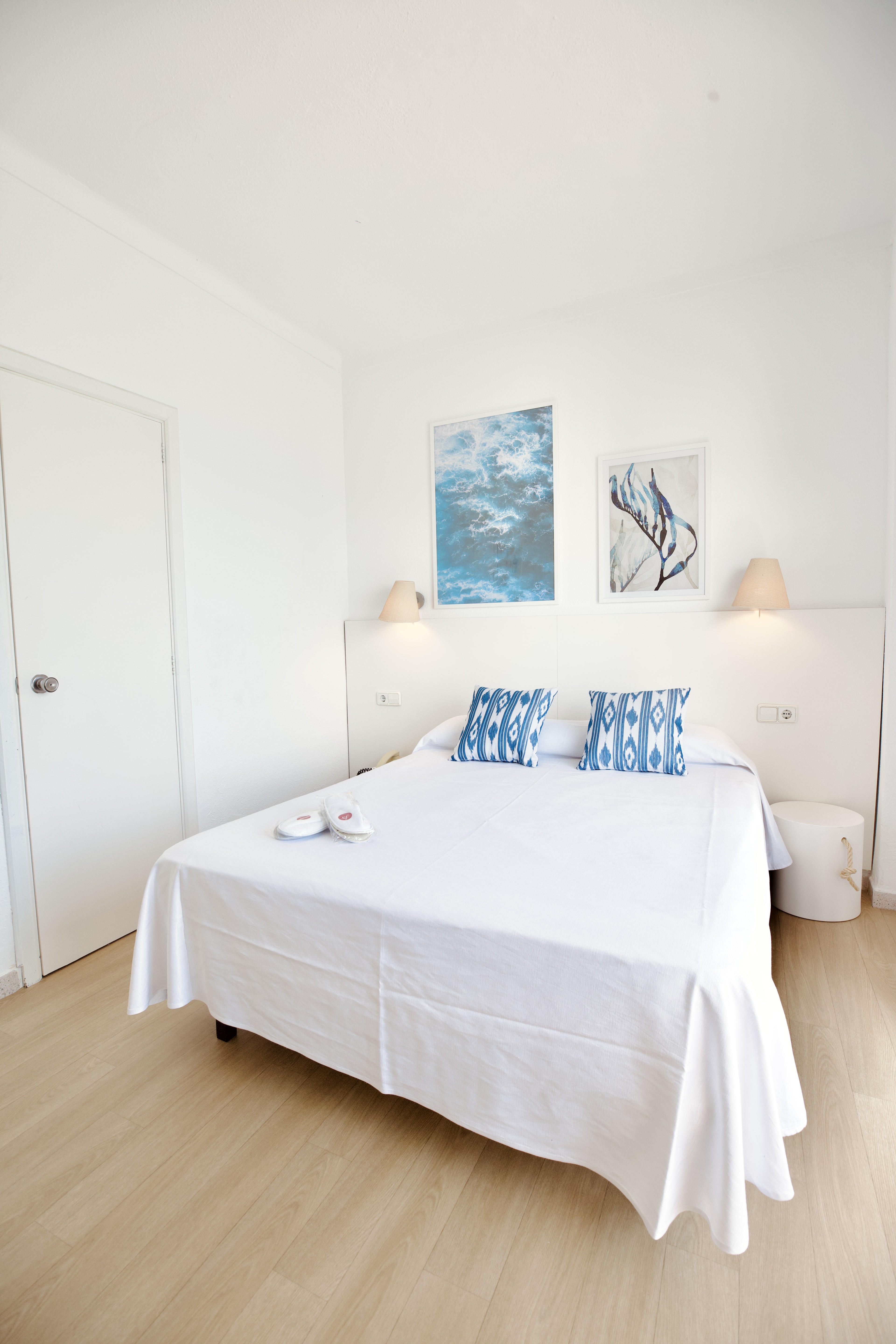 Double or Twin Side Sea View