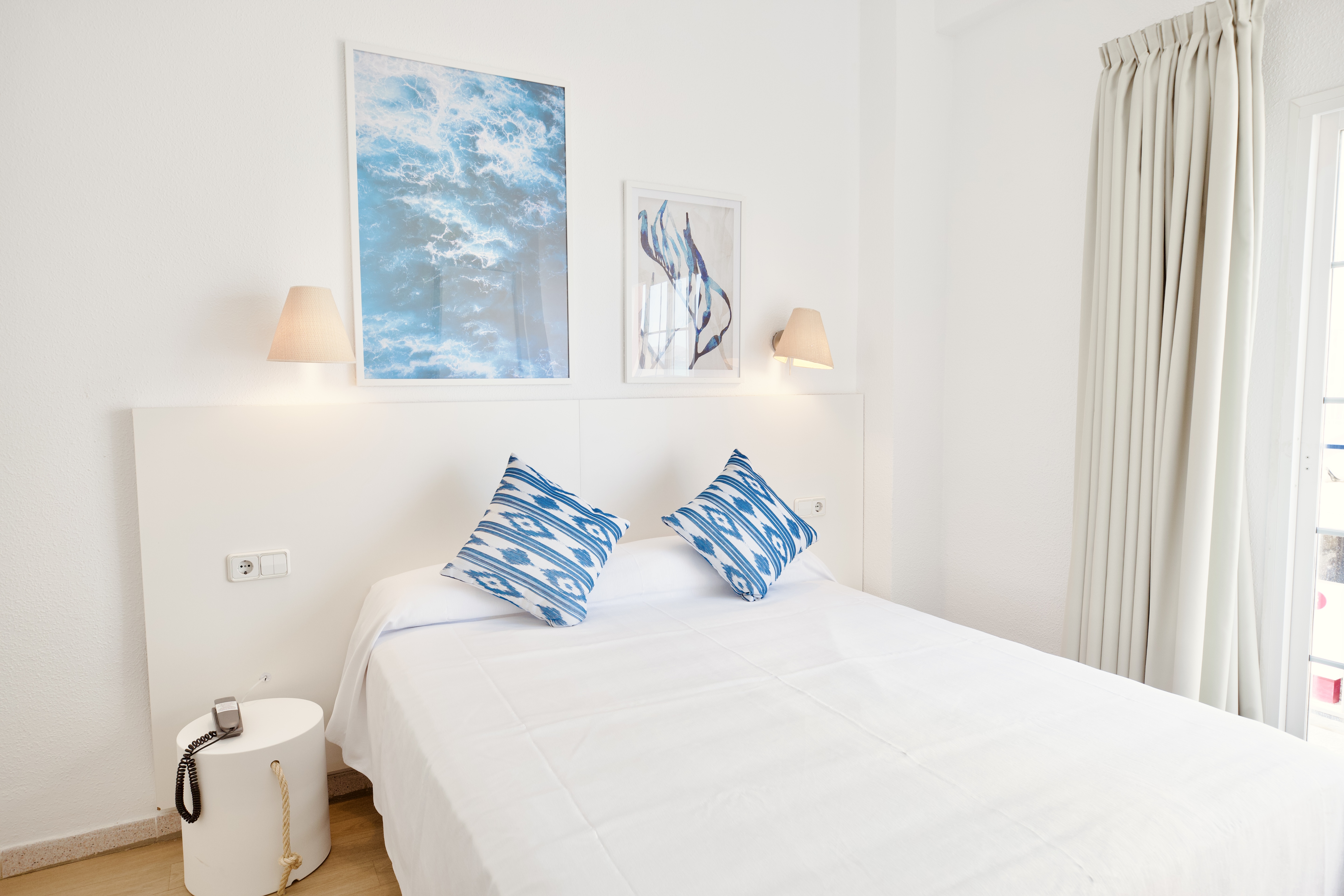 Double Single with Balcony